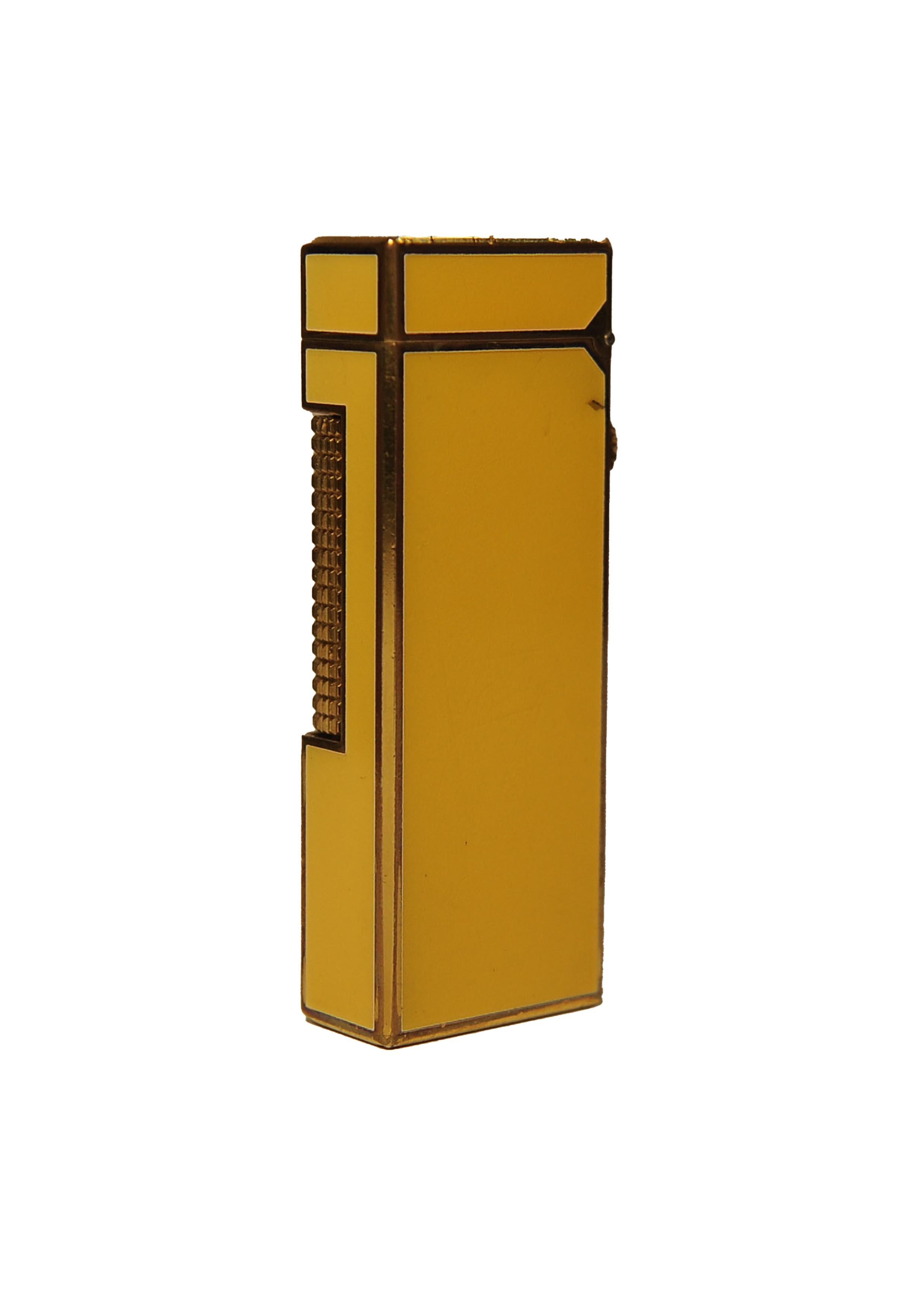 Dunhill 18ct Gold Plated Yellow Lacquered Rollagas Lighter Serviced Working en vente 7