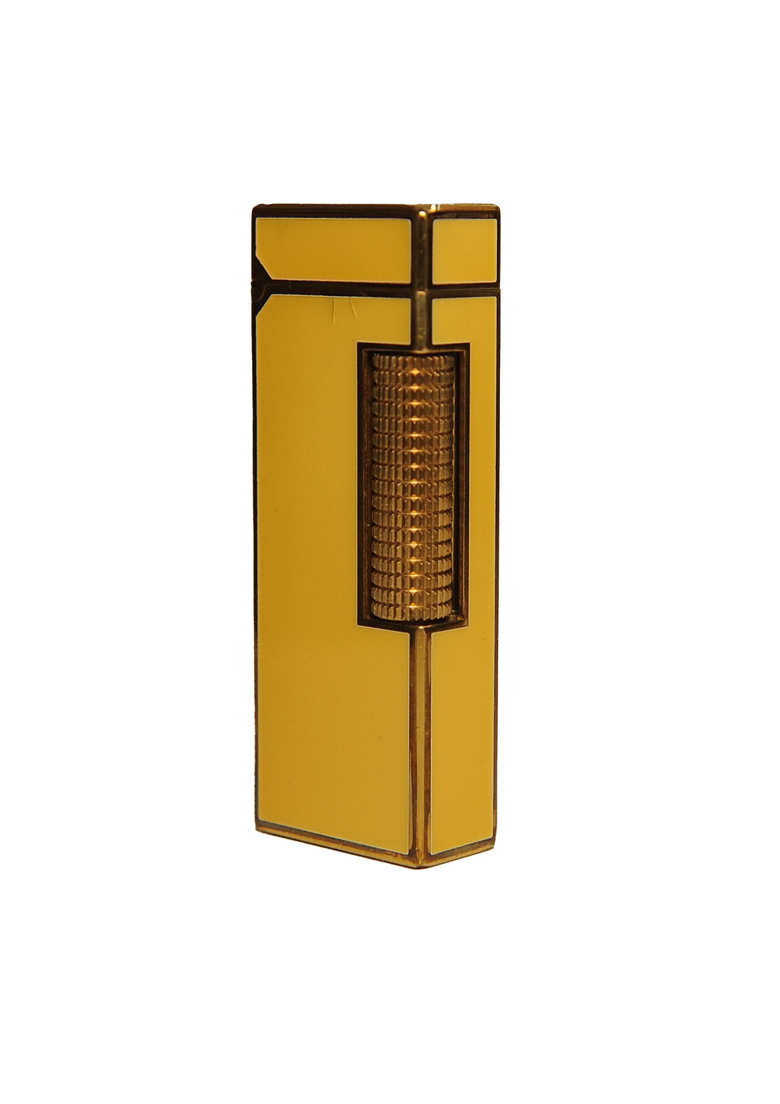 Dunhill 18ct Gold Plated Yellow Lacquered Rollagas Lighter Serviced Working en vente 4