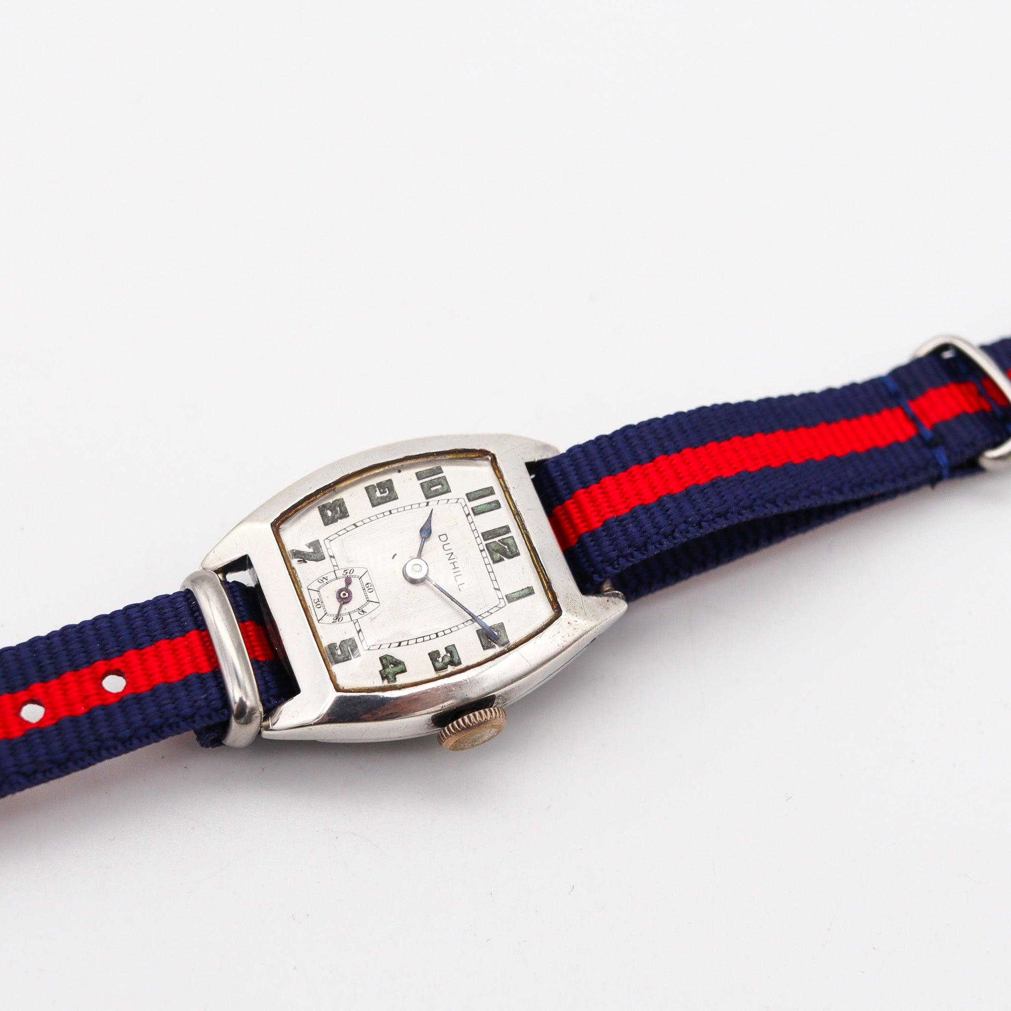 Montre-bracelet Tonneau Art Déco 1930 en argent sterling massif .925 en vente 4