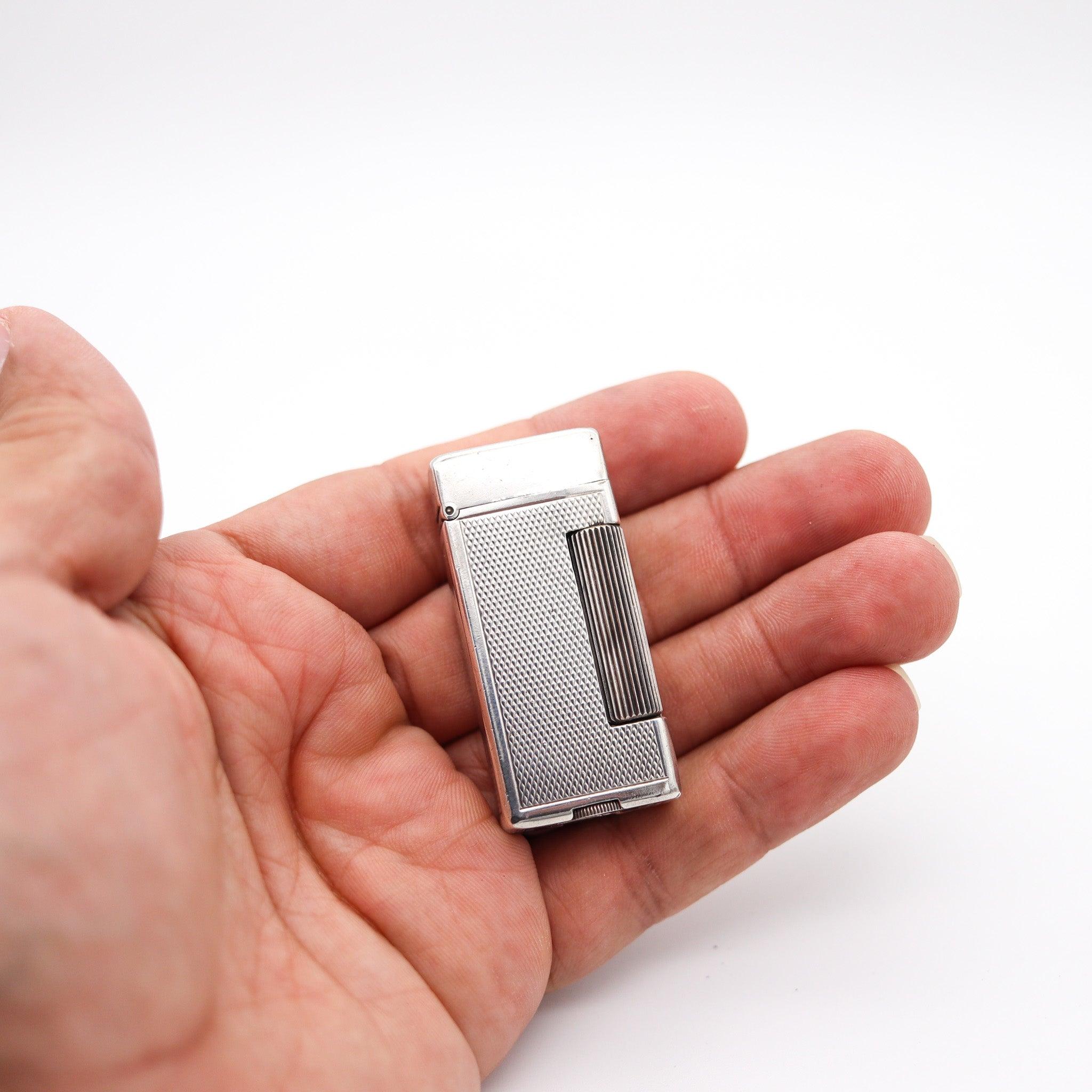 Polished DUNHILL 1938 Short Rollalite Petrol Pocket Lighter In Solid .925 Sterling Silver For Sale