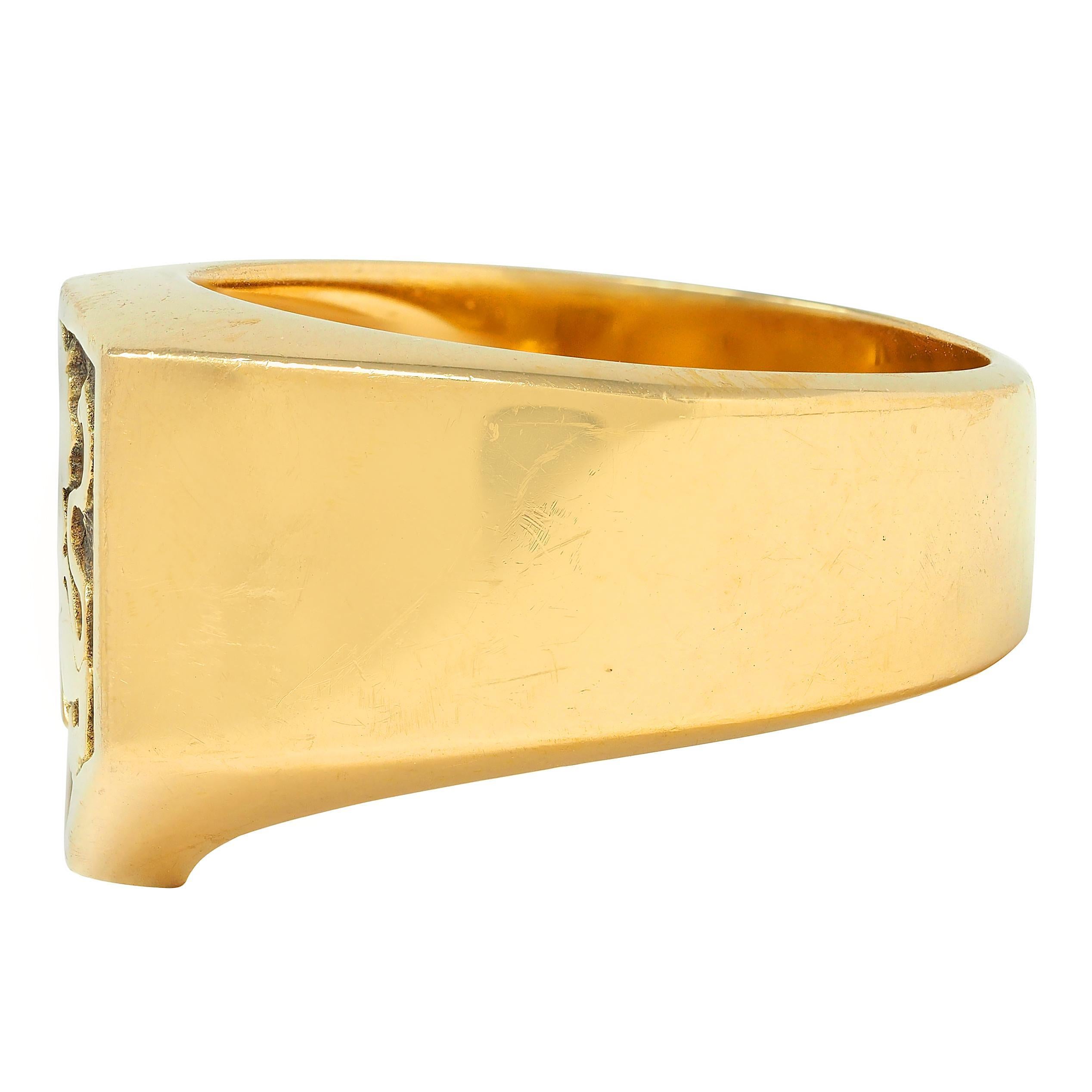 Dunhill, chevalière unisexe en or jaune 18 carats avec gravure de lion héraldique, années 2000 en vente 1