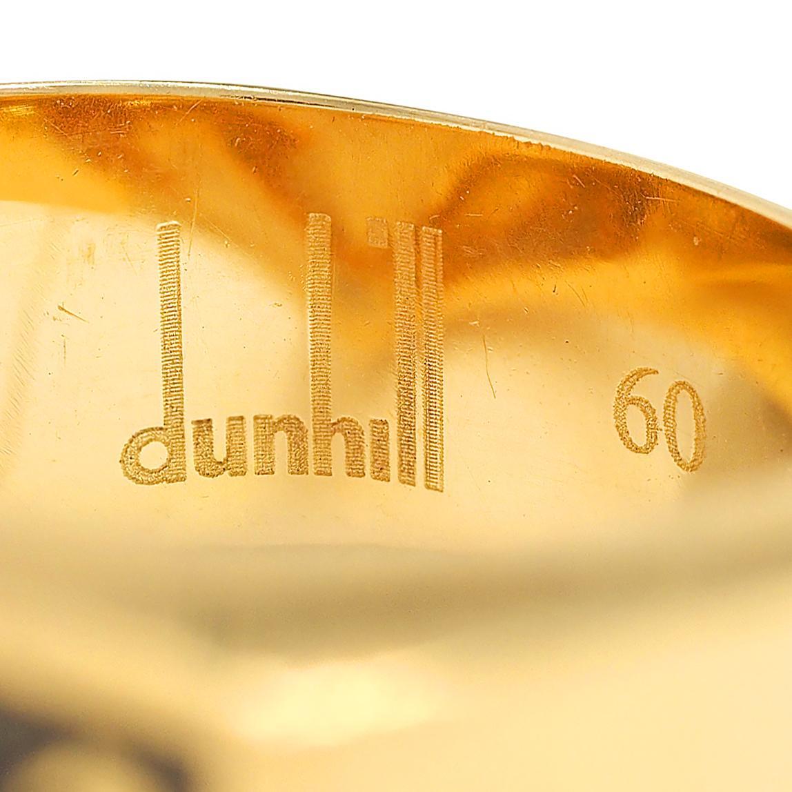 Dunhill, chevalière unisexe en or jaune 18 carats avec gravure de lion héraldique, années 2000 en vente 3