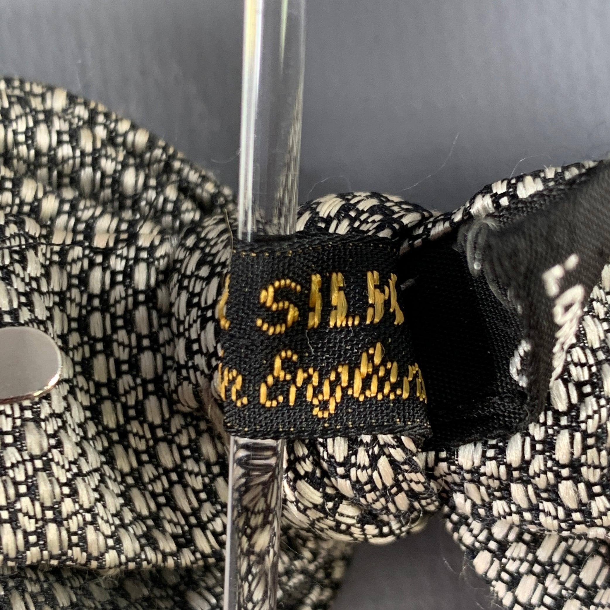 DUNHILL Black White Woven Silk Bow Tie In Good Condition For Sale In San Francisco, CA