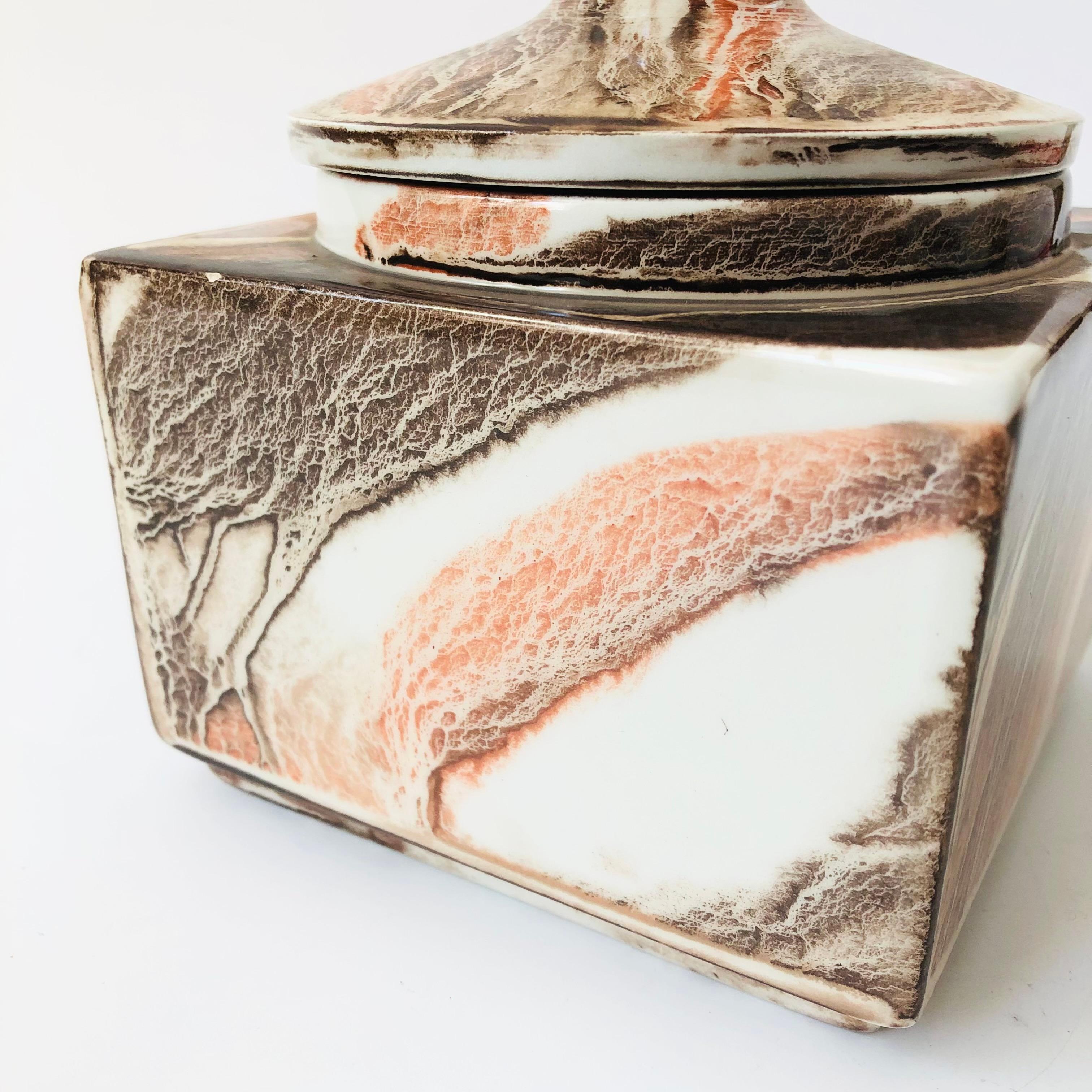 Dunhill Ceramic Container - Made in Italy In Good Condition For Sale In Fairfield, CA