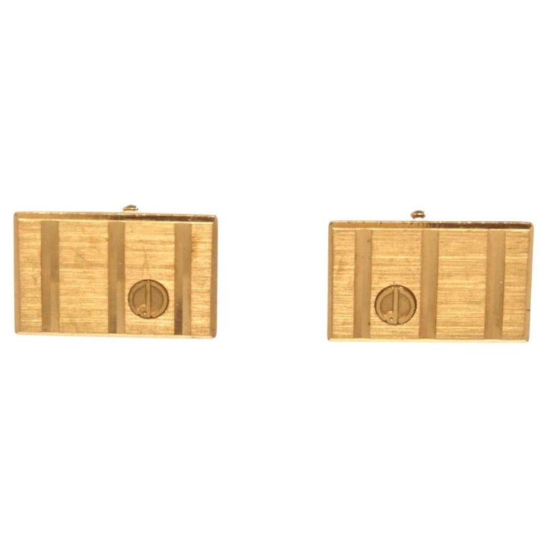 10216898 Cufflink Shiny Gold main image 1