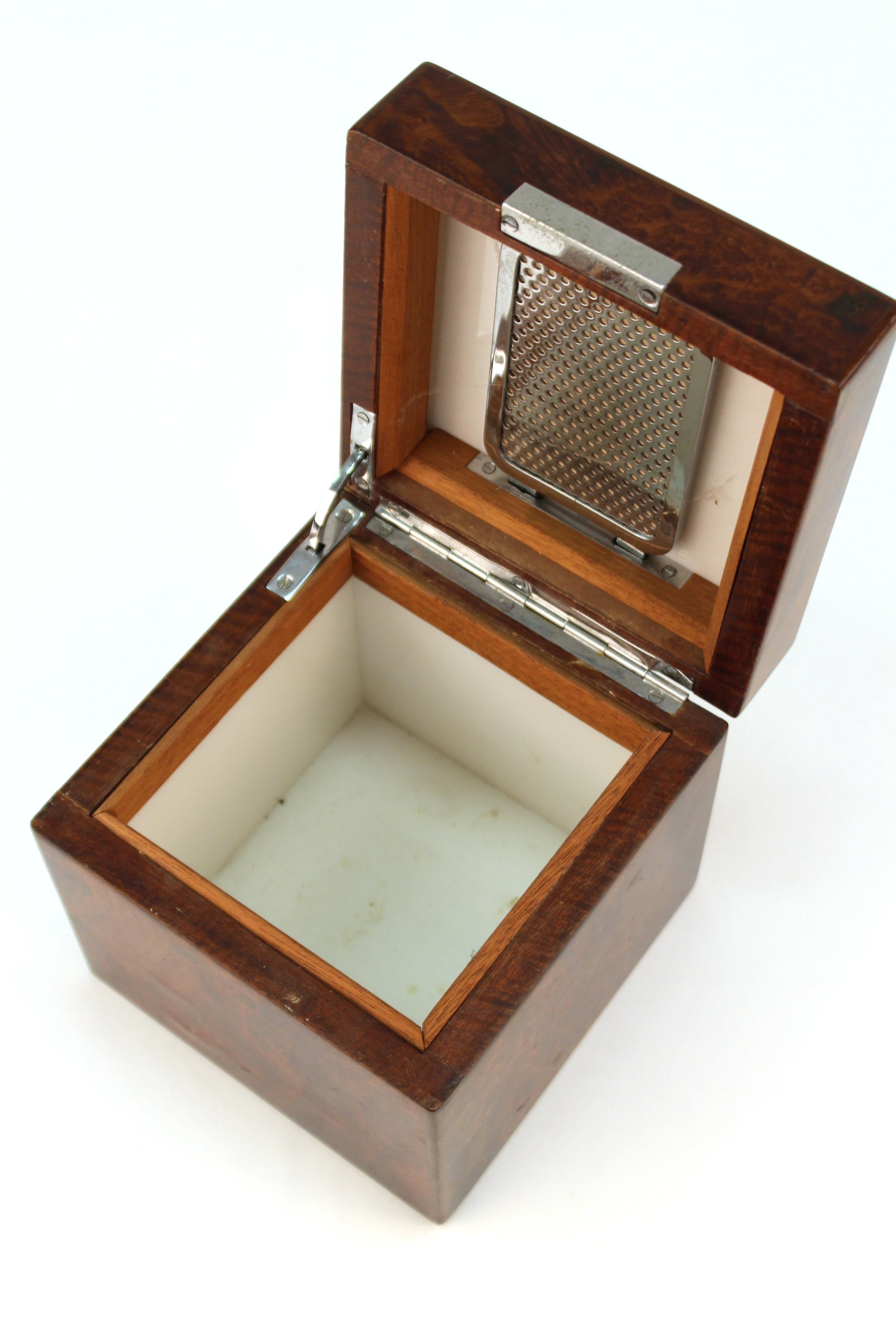 Dunhill Humidor in Wood and Milk Glass 3