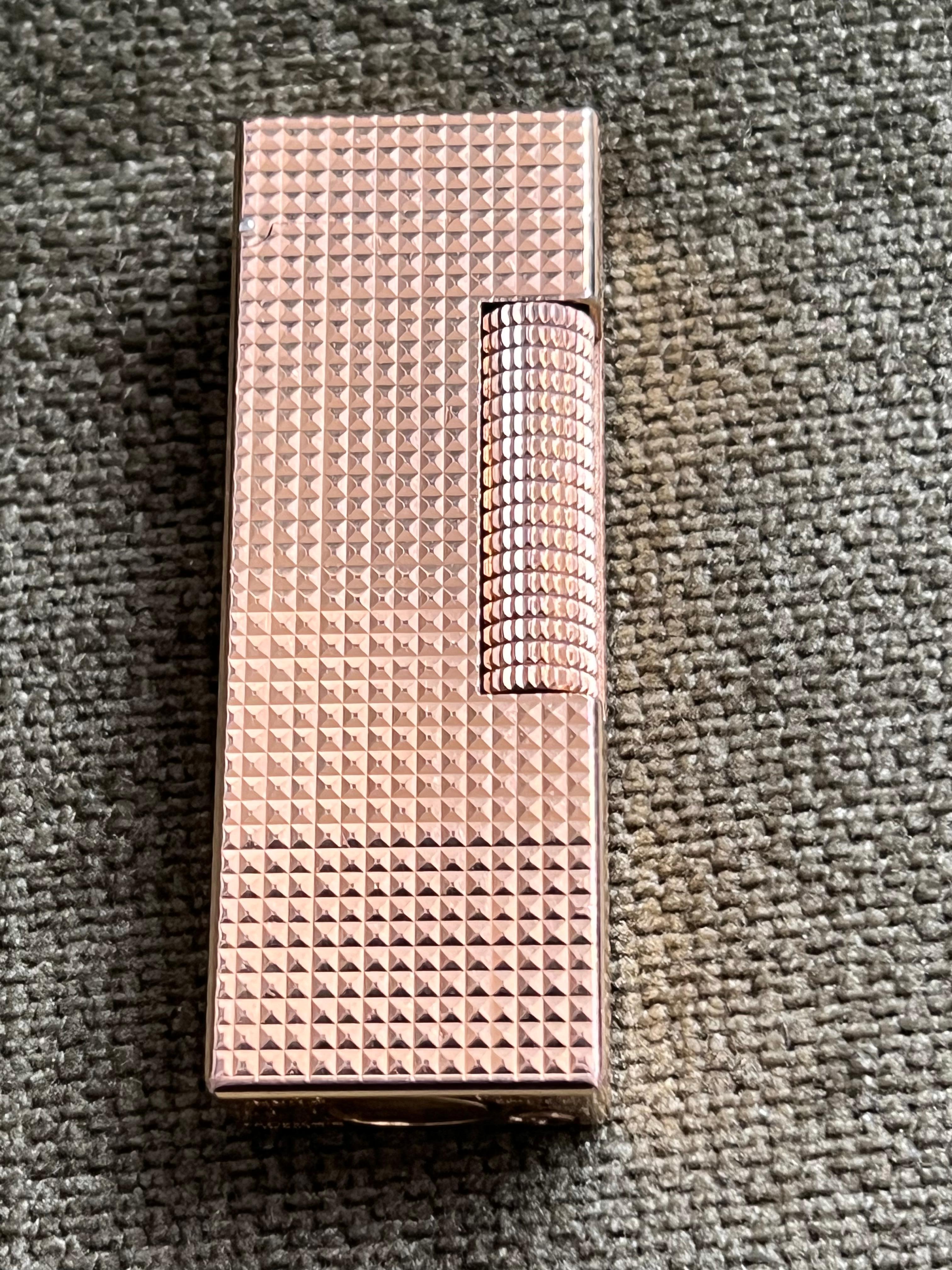 Retro Dunhill “James Bond” Lighter of Choice, Diamond Pattern Gold Plated Lighter For Sale