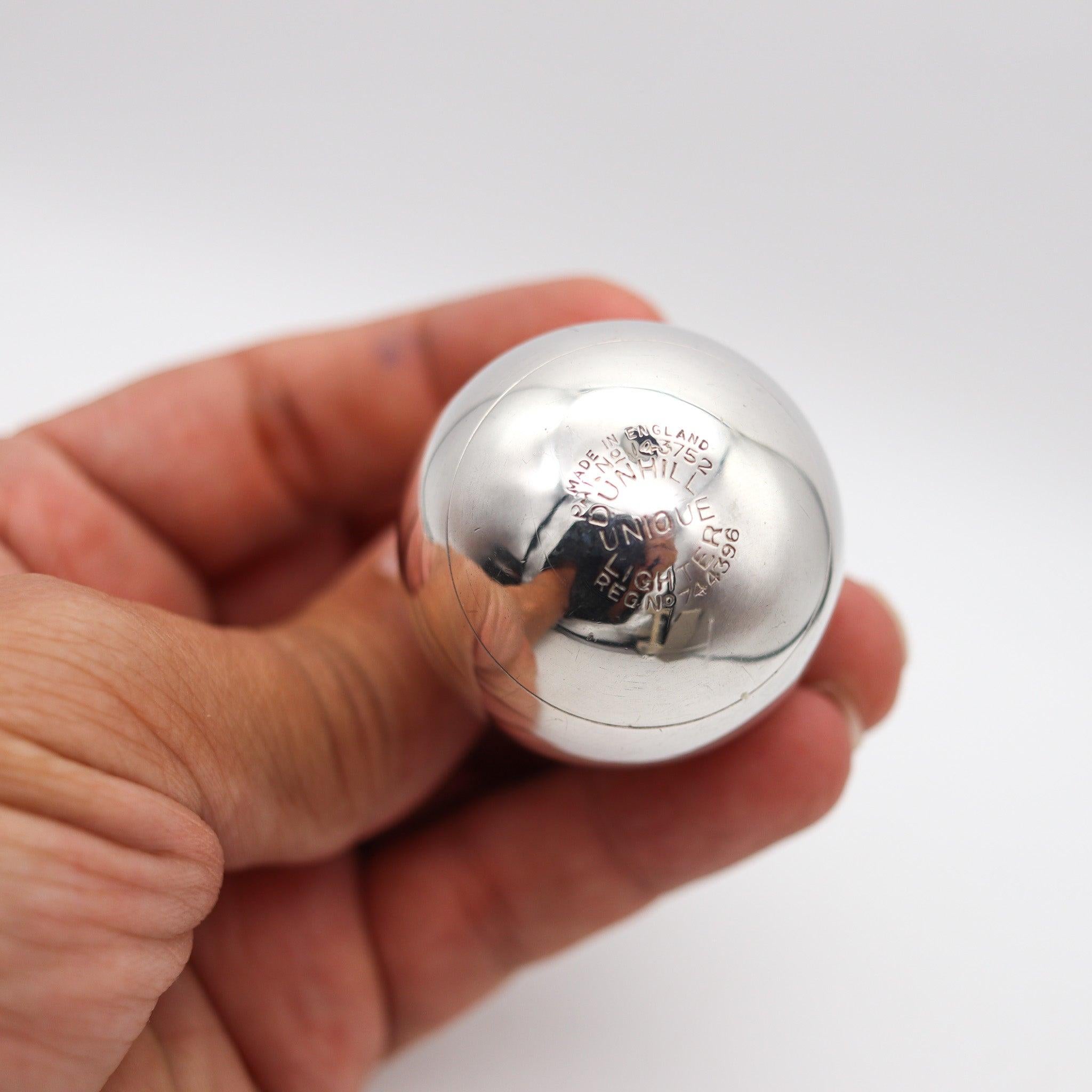 English DUNHILL London 1929 Ball Desk Petrol Lighter In Solid .925 Sterling Silver For Sale