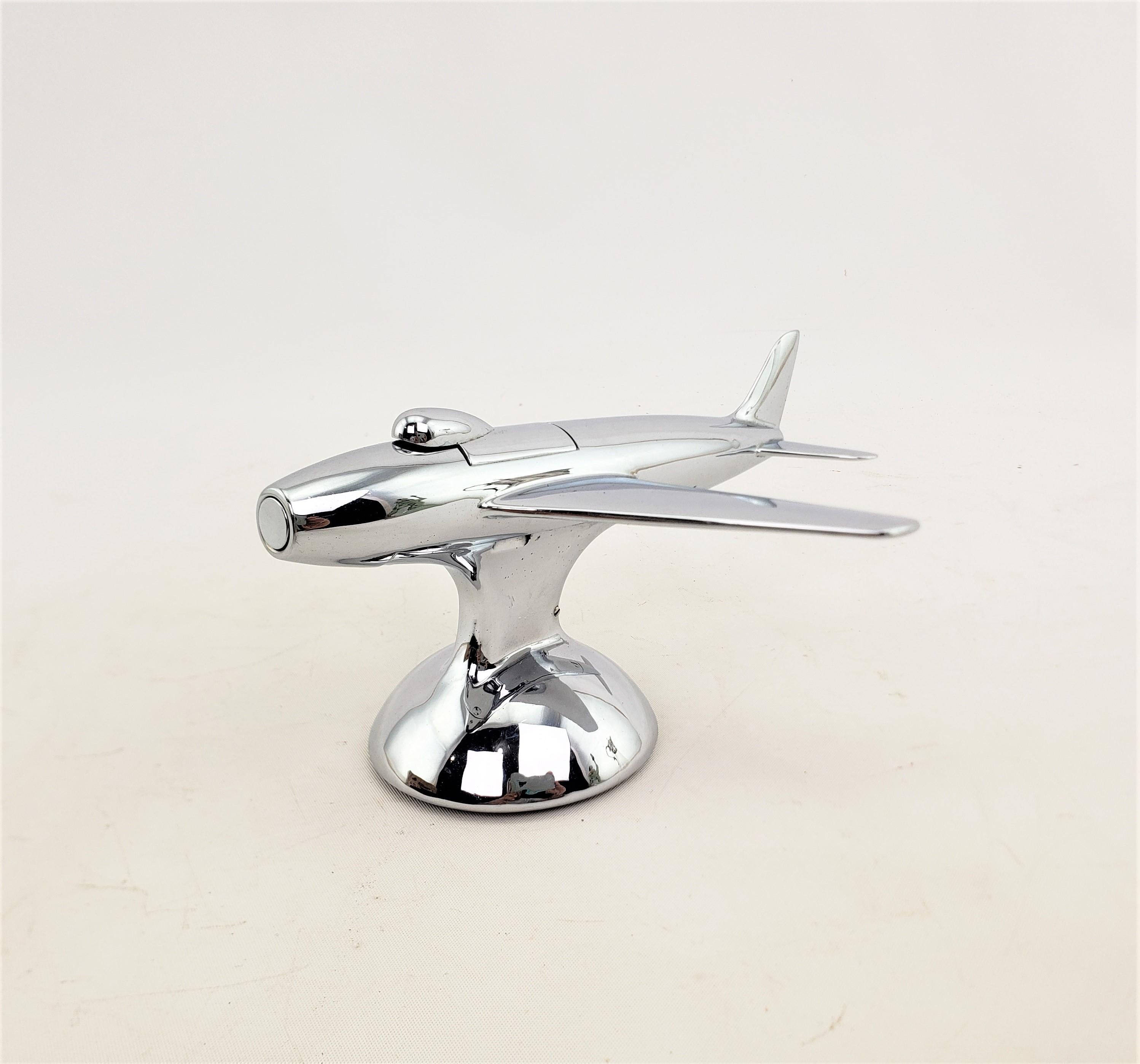 Dunhill Mid-Century Modern Chrom stilisierter Sabre Jet Airplane Tischleuchter, Mid-Century Modern (Maschinell gefertigt) im Angebot