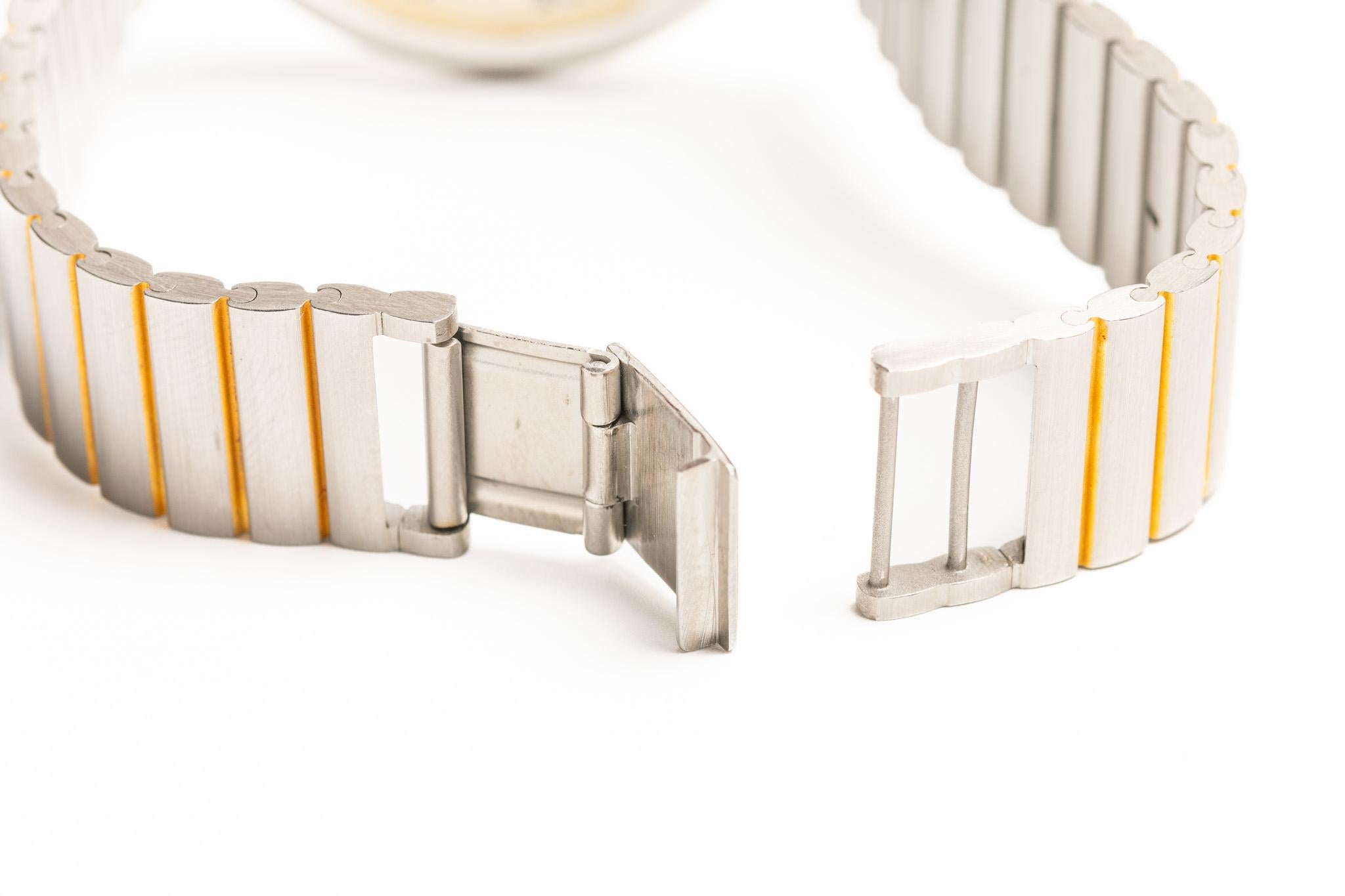 Dunhill Millennium Quartz Oro e Argento Orologio da polso unisex in vendita 10