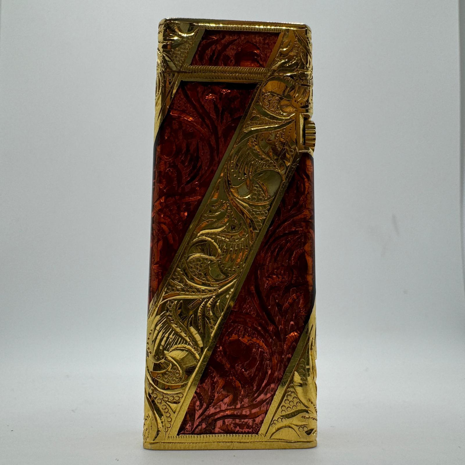 Women's or Men's Dunhill Rare Royking Lighter, 18k Gold Plating & Enamel Inlay In Original Case For Sale