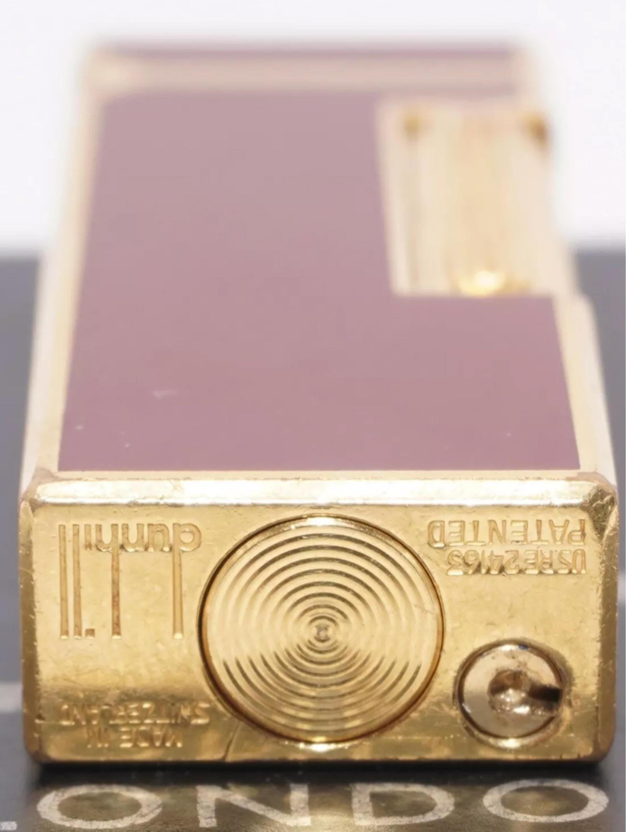 Dunhill 18 Carat Gold Plated Red Lacquered Rollagas Classic Cigarette Lighter In Good Condition For Sale In Reading, Berkshire