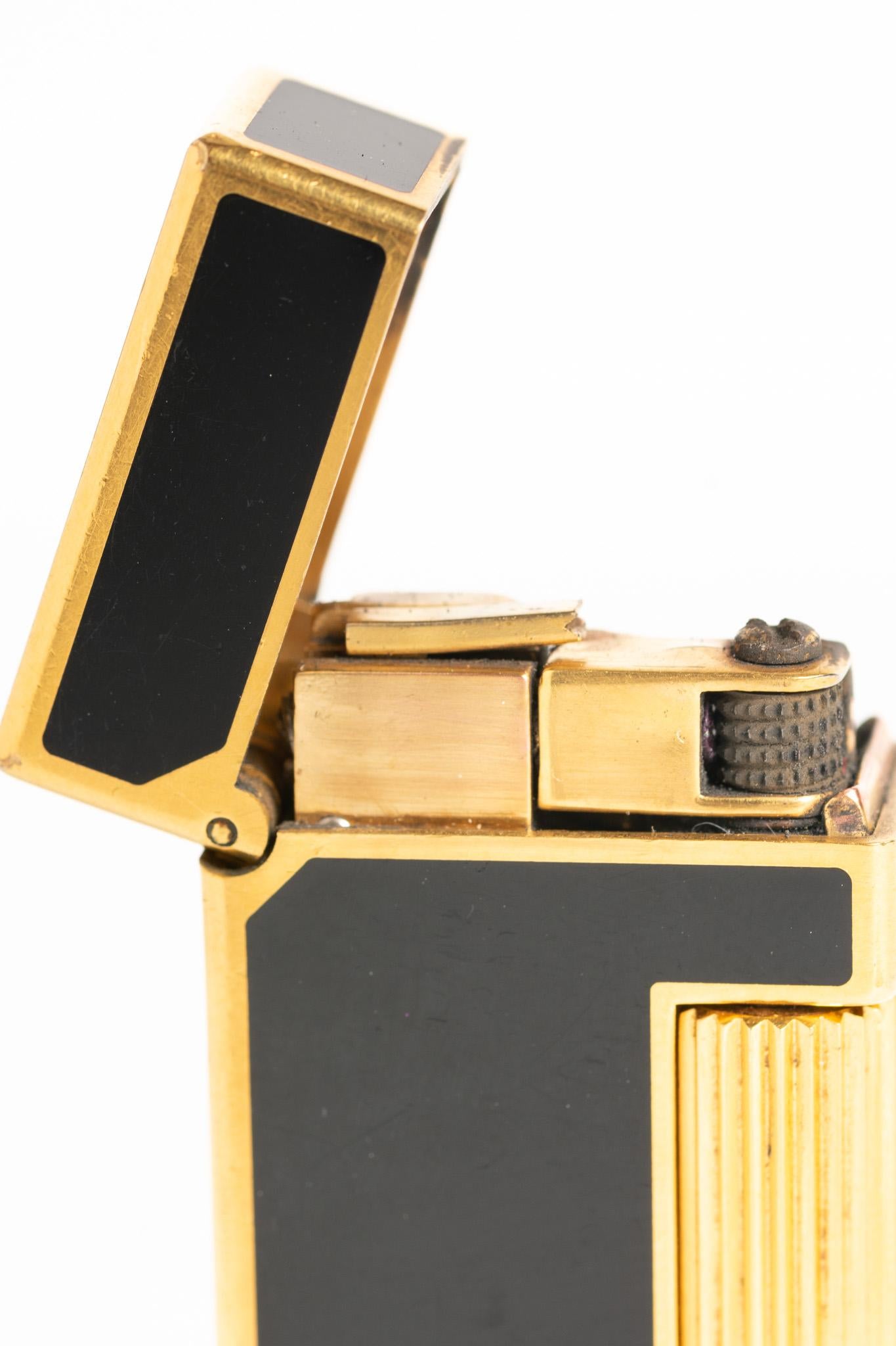 Women's or Men's Dunhill Rollagas Lighter Gold Plated Black Lacquer
