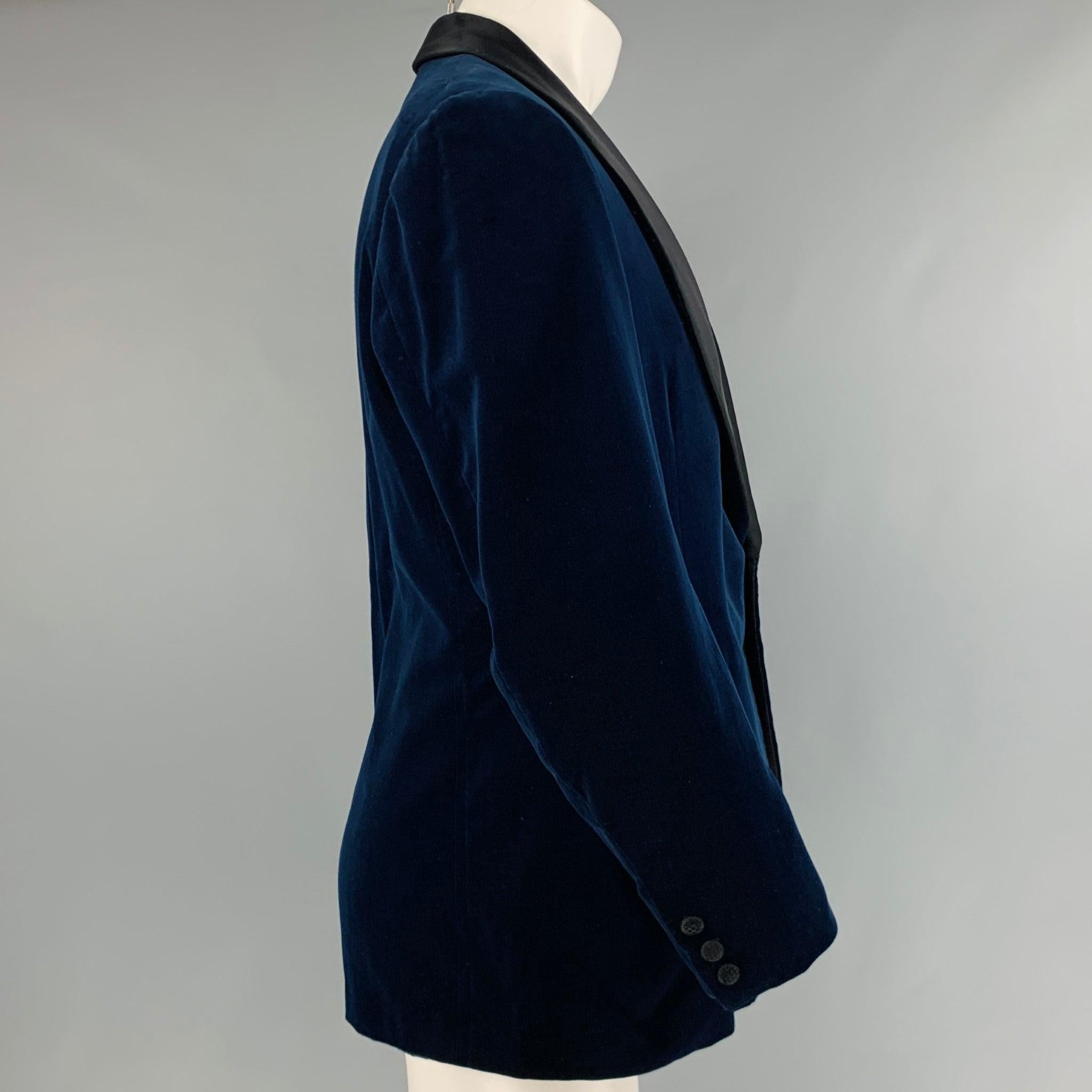 DUNHILL Size 40 Blue Velvet Shawl Collar Sport Coat In Good Condition For Sale In San Francisco, CA