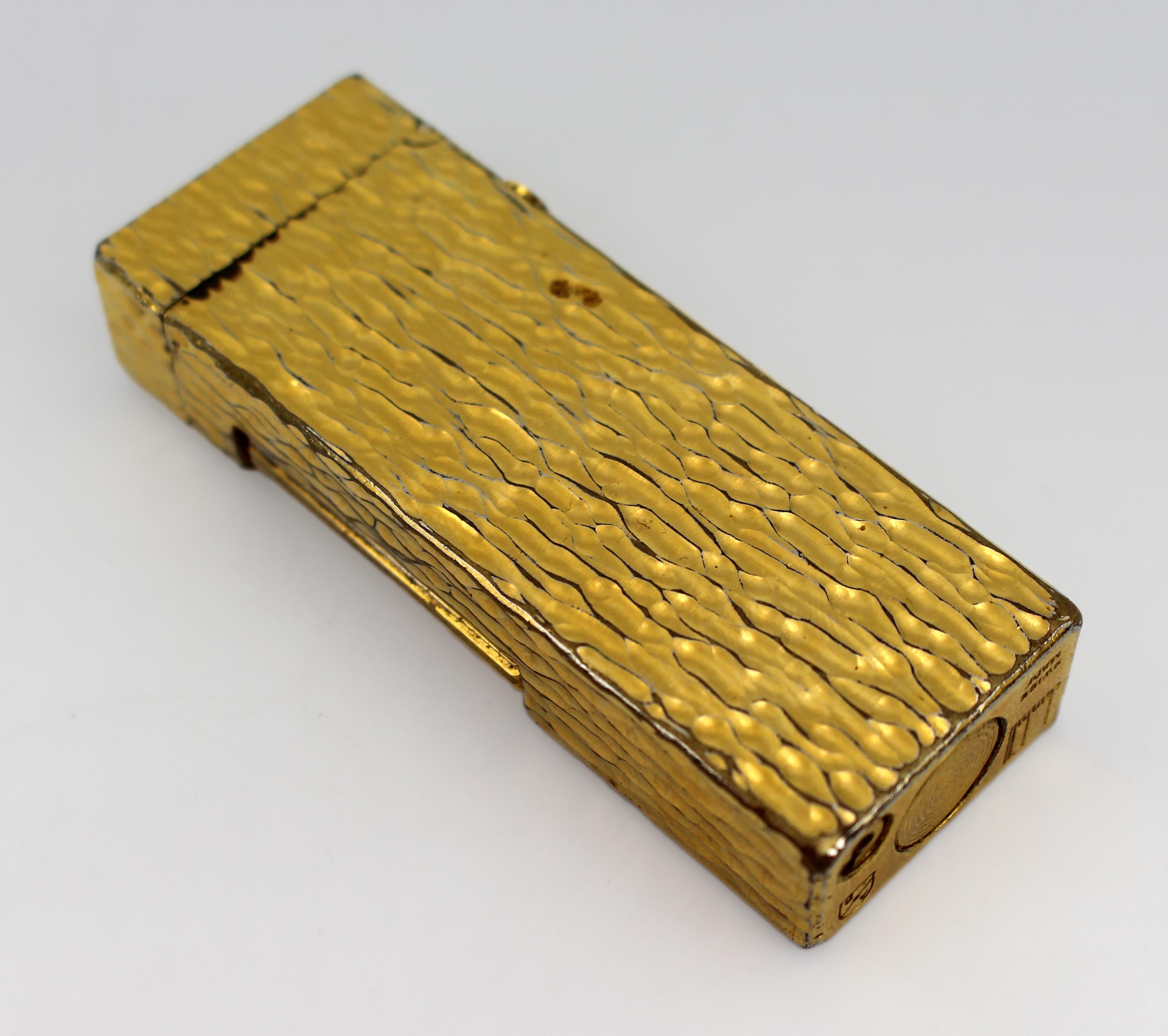 20th Century Dunhill Swiss-Made Gold-Plated “Bark” Finish Lighter, c.1965 For Sale