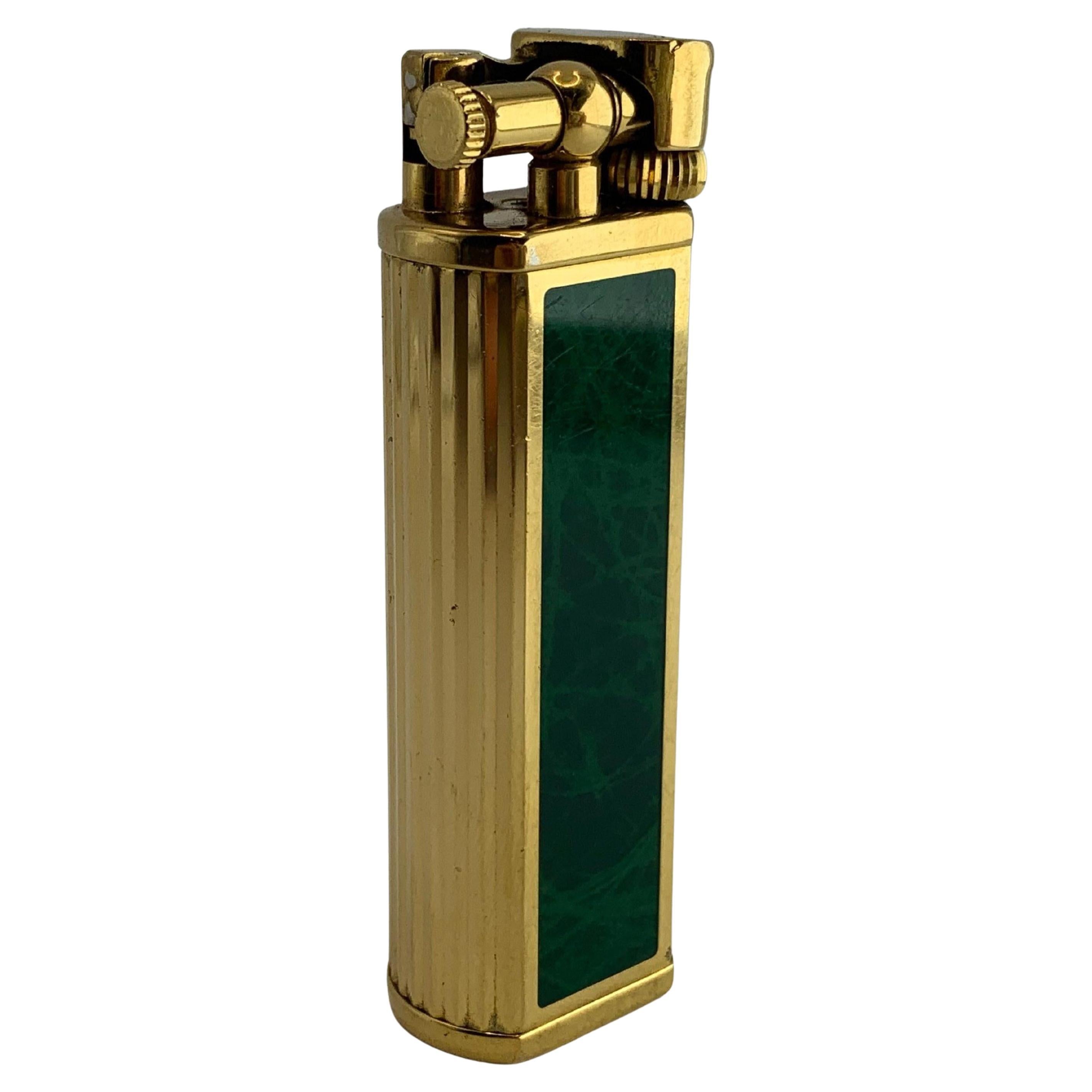 Dunhill Sylphide Slim Line Gas Briquet à gaz avec laque verte de Chine en vente