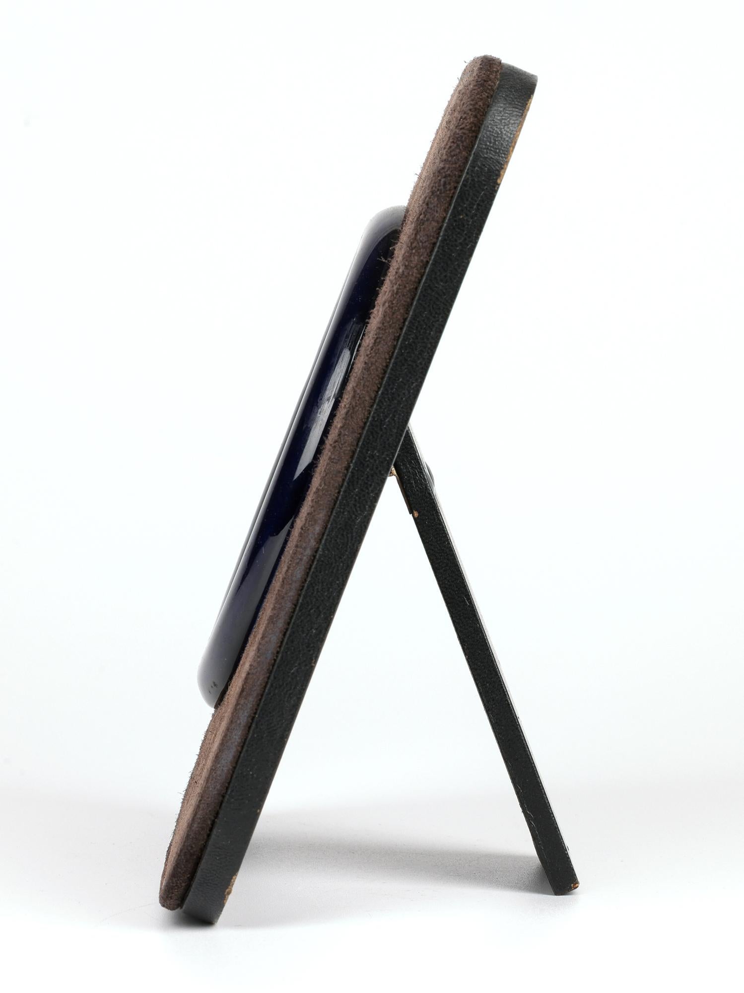 Dunhill Vintage Mid-Century Boxed Leather Easel-Back Bilderrahmen (Leder) im Angebot