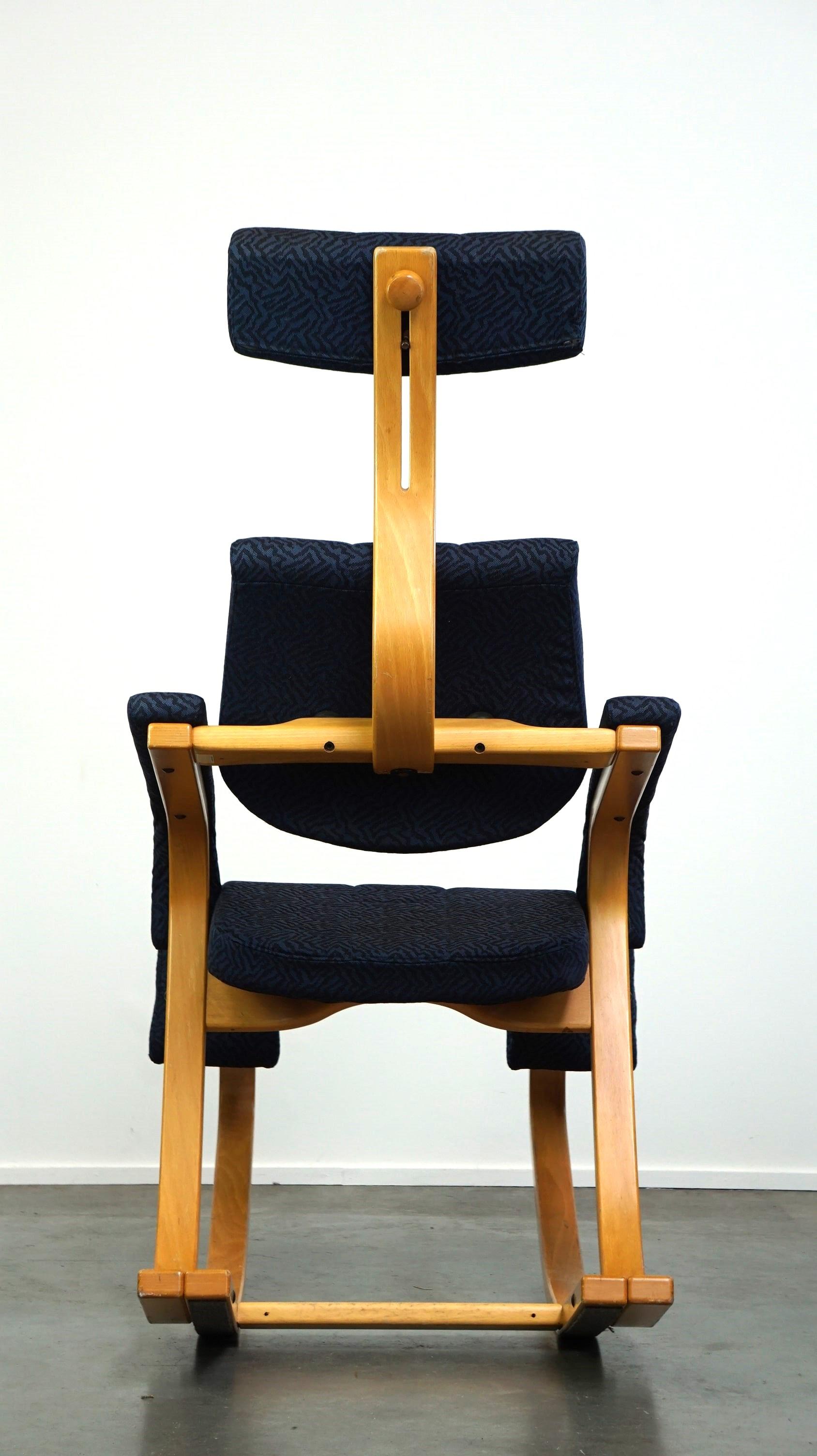 Duo Balance Arbeitsstuhl/Designsessel von Peter Opsvik für Stokke (21. Jahrhundert und zeitgenössisch) im Angebot