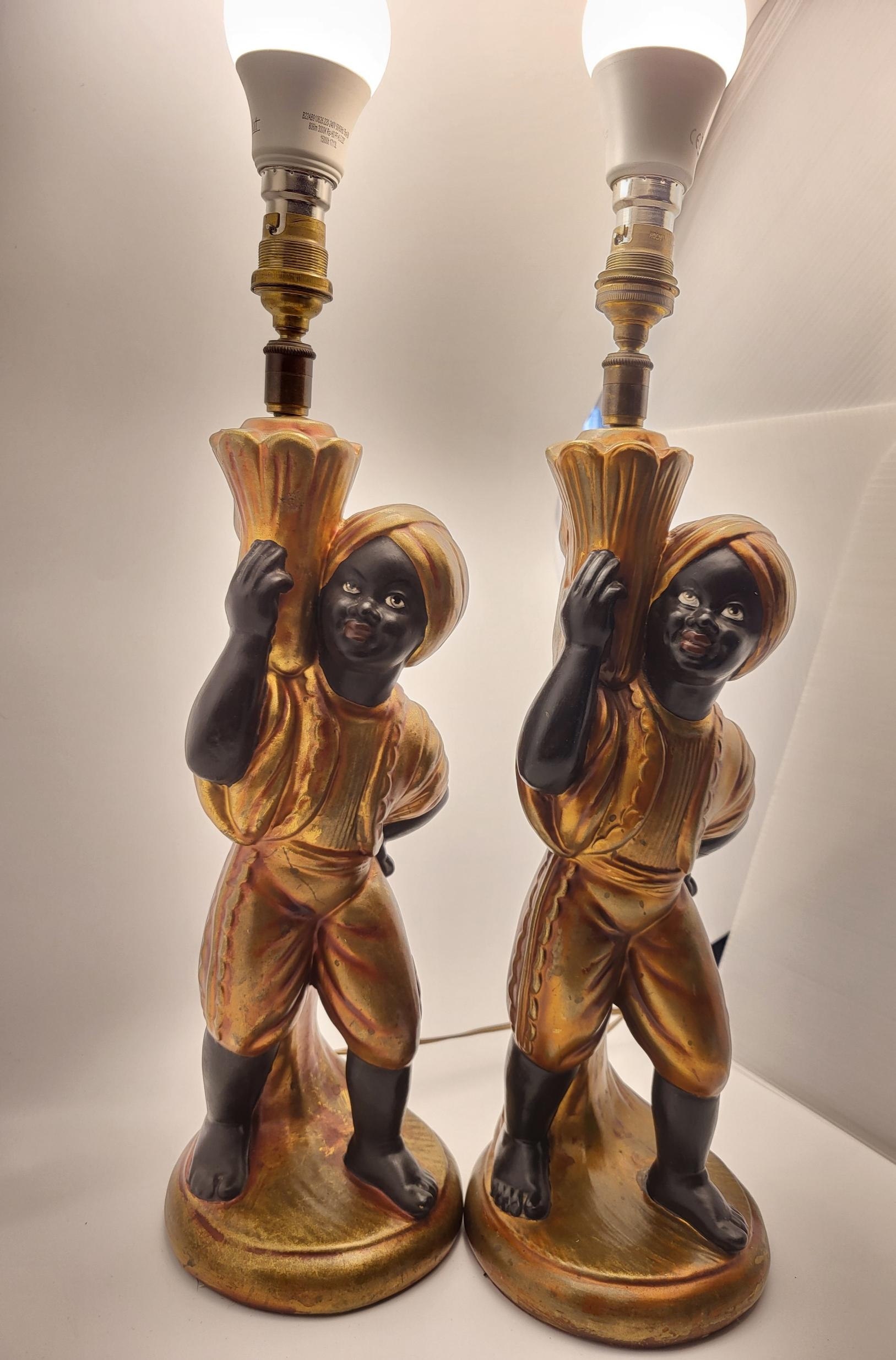 Baroque Duo de lampes Nubiens en céramique polychrome JP créations Francais Vintage For Sale