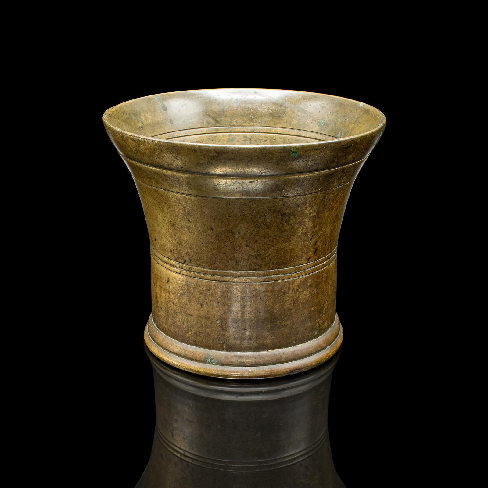 Georgiano Duo di mortai antichi, pestello, inglese, bronzo, ausilio per speziali, primo georgiano in vendita