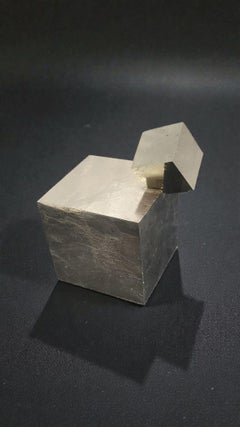 Dúo de Piritas cúbicas de España, Navajun. Cubo excepcionalmente perfecto