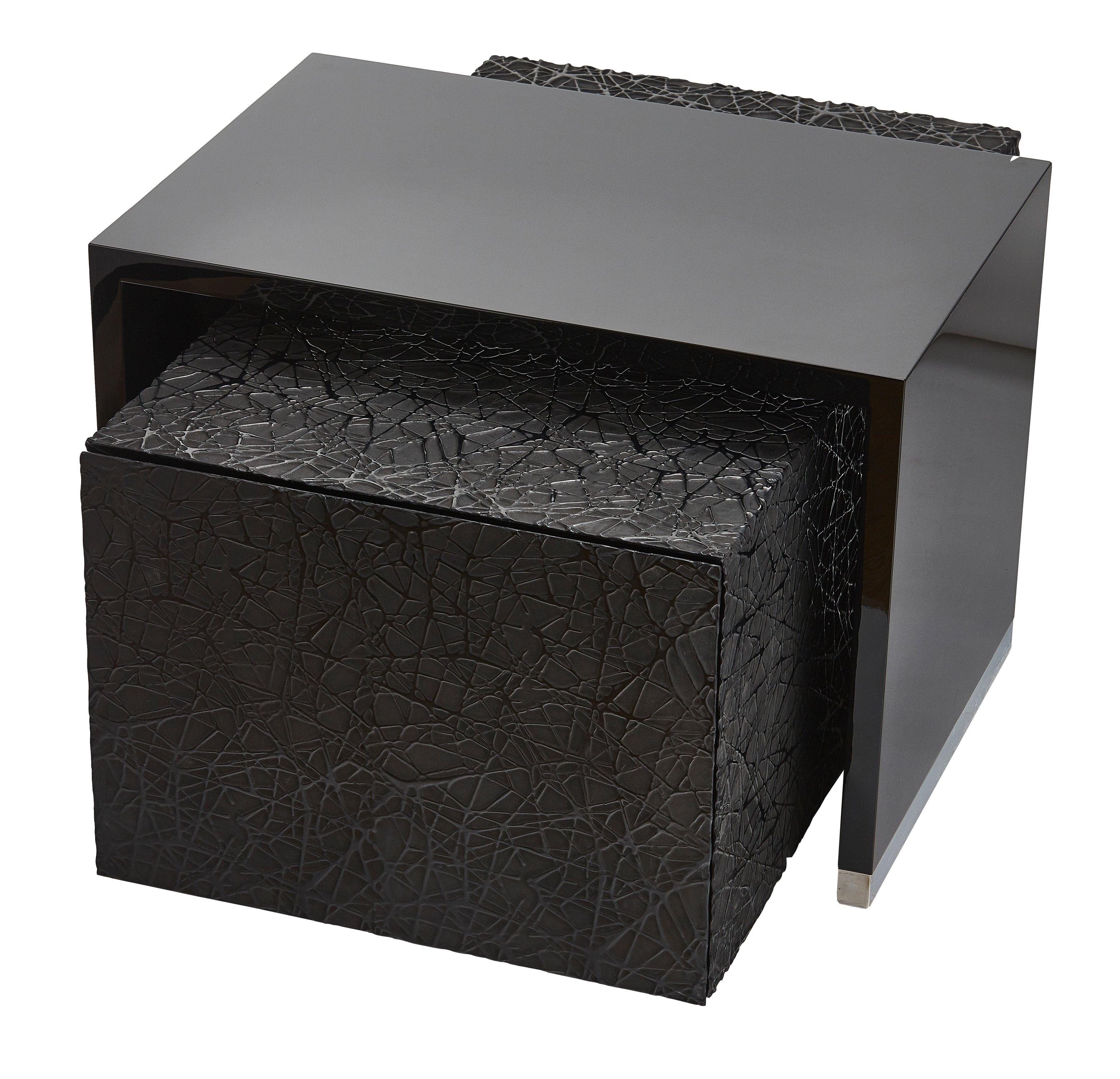 Modern Duo Side Tables with Piano Black Lacquer and Resin Art Texture, Customizable For Sale