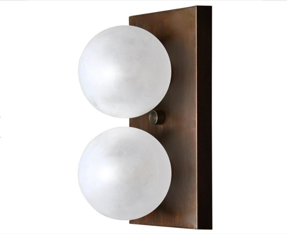 Introducing the Duo wall light. A handsome study in clean lines and simple form inspired by the tenets of the Bauhaus movement. Duo is truly a go-anywhere design and is equally at home in residential, commercial and hospitality projects. Duo is