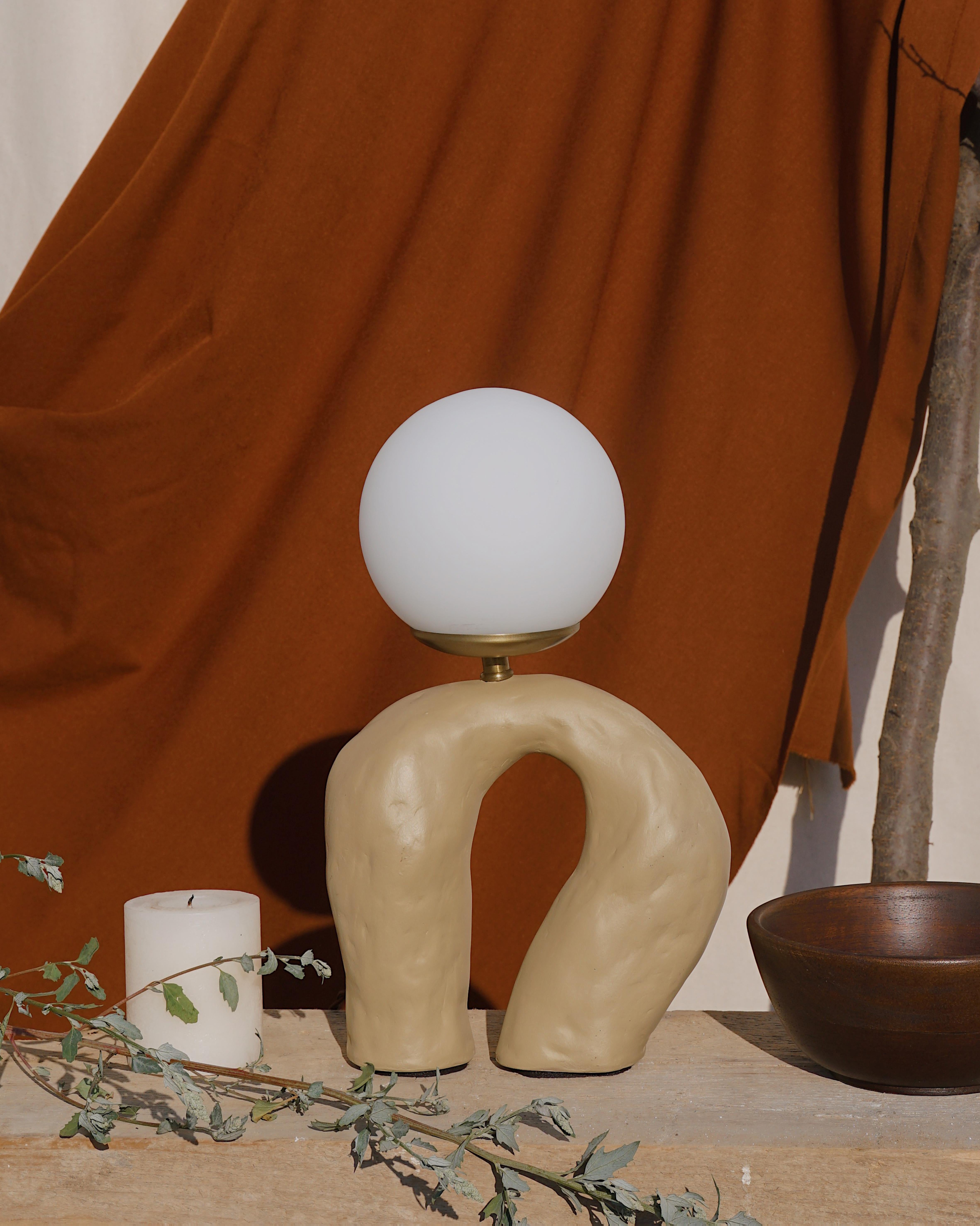 Duo White Table Lamp by Tuğçe Geyik
Limited Edition
Dimensions: D 15 x W 20 x H 35 cm. 
Materials: Polyester.

Available in White and Beige. All our lamps can be wired according to each country. If sold to the USA it will be wired for the USA for