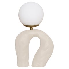Lampada da tavolo Duo White di Tuğçe Geyik