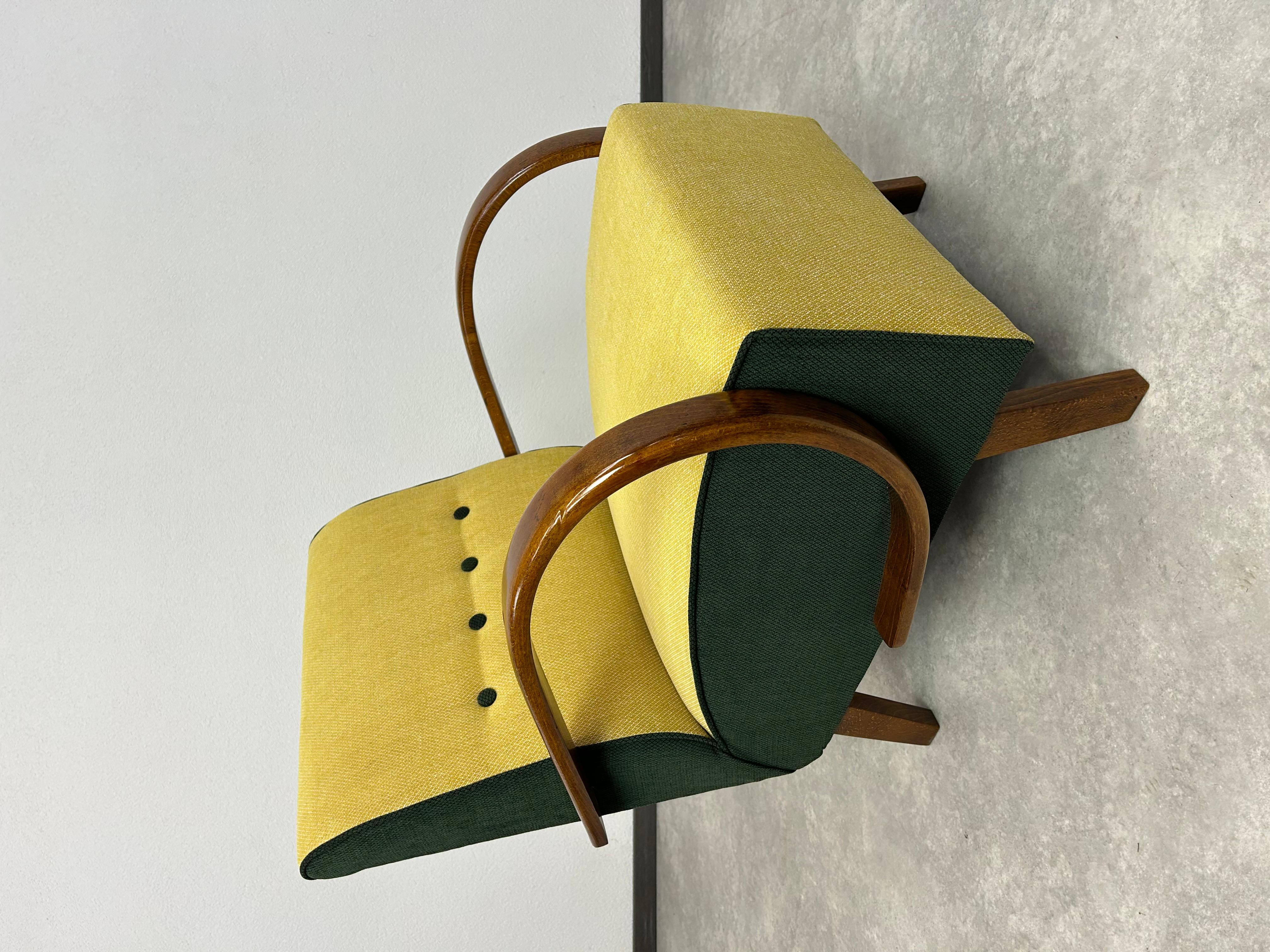 Slovacco Poltrone Duocolor di Jindřich Halabala in vendita