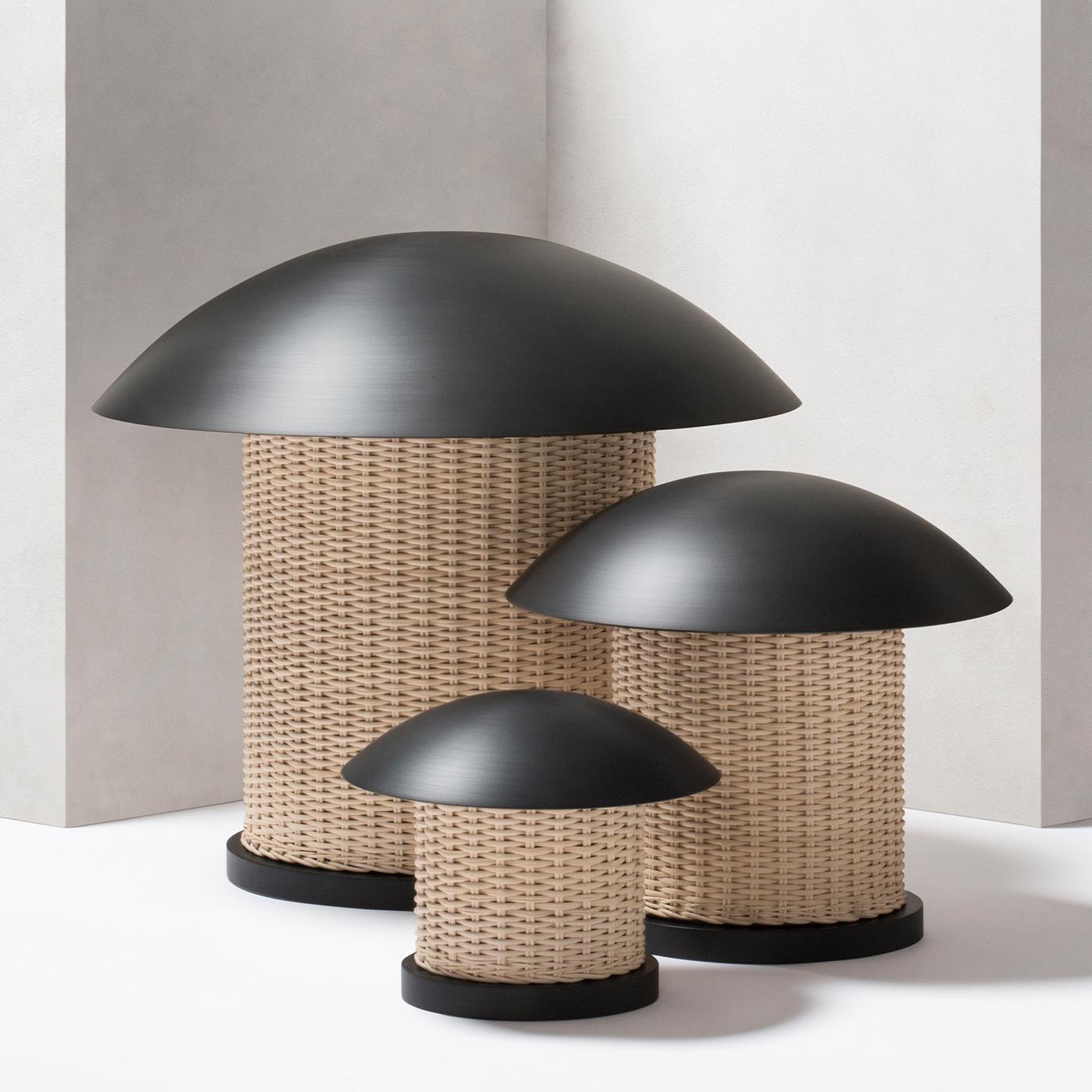 Boasting distinctive features that make this collection stand out, Duomo combines references to the lighting trends of the 1970s with clean, minimal lines and geometrical volumes, as well as unique materials, resulting in a sculptural luminous