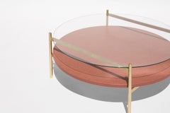 Table basse circulaire Duotone, cadre en laiton / verre transparent / mosaïque rouille