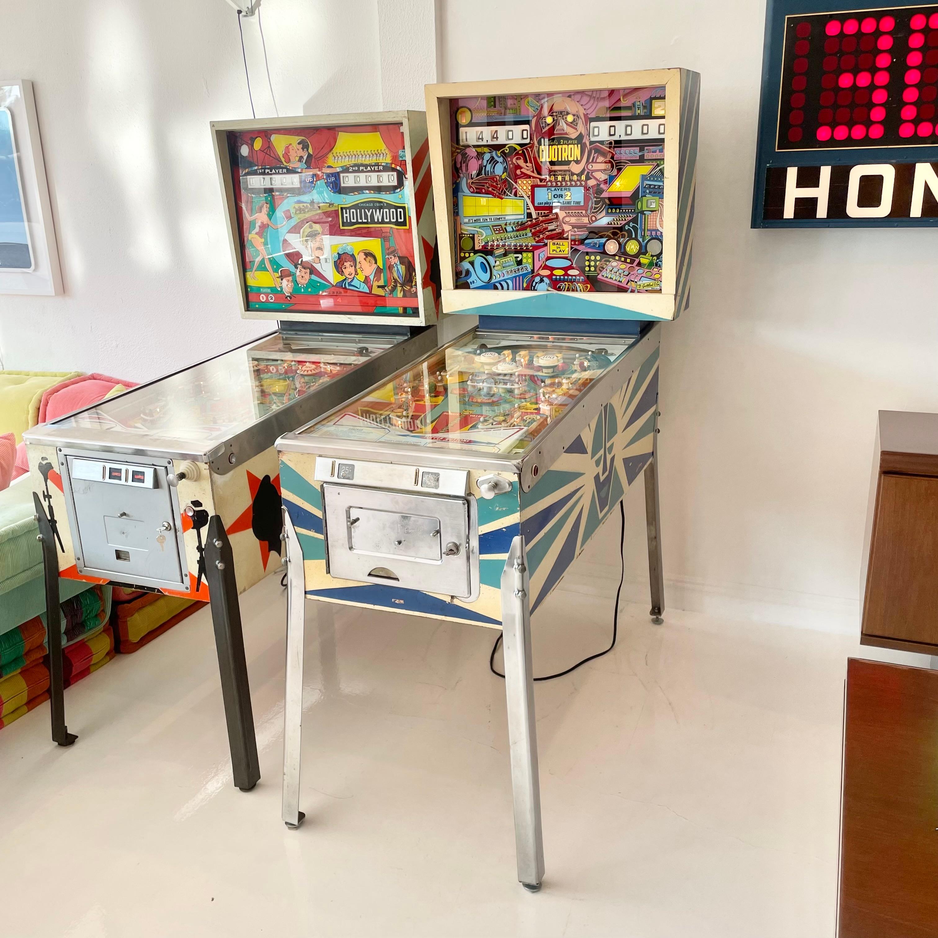 Vintage 'DUOTRON' pinball machine from 1974. Made by D. Gottlieb & Co. and designed by Ed Krynski and with art by Gordon Morison. In excellent working condition. Great visuals and sounds. Extremely fast paced game speed and very fun to play. This