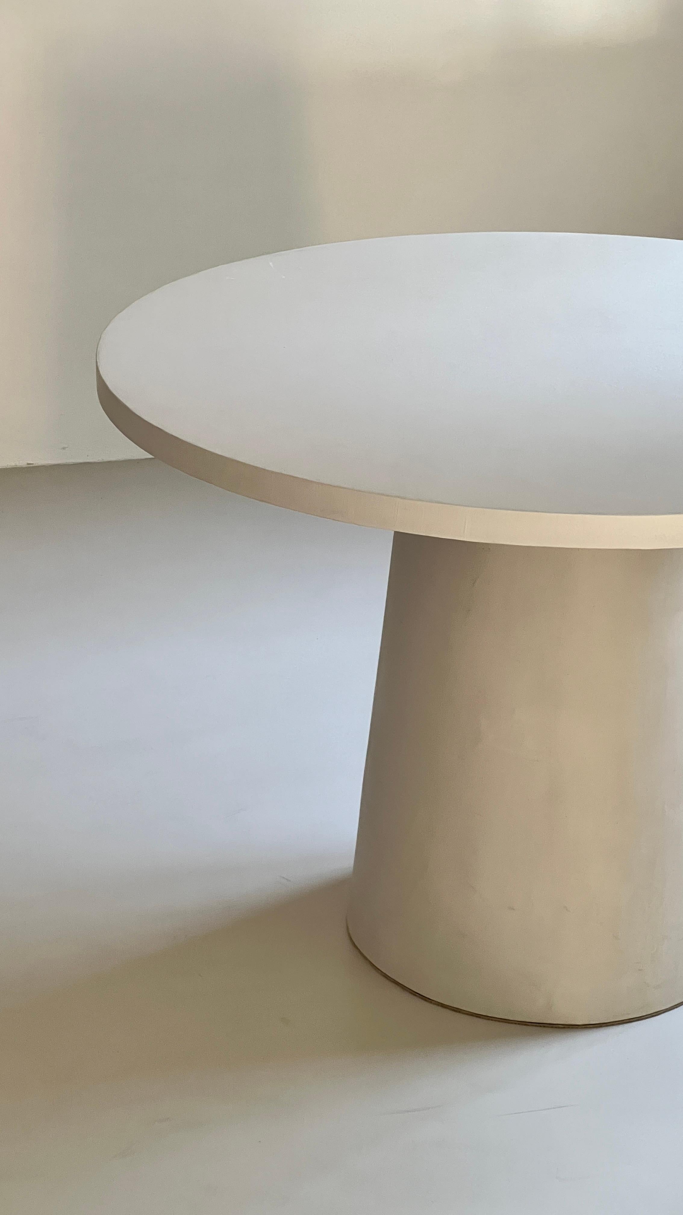 Duplex launches CORDA, a table collection hand molded resin by local artisans to create an elegant, versatile round table.

Diameter 110cm Height 78cm
Customizable in color and diameter

Lead time 3-4 weeks + shipping


