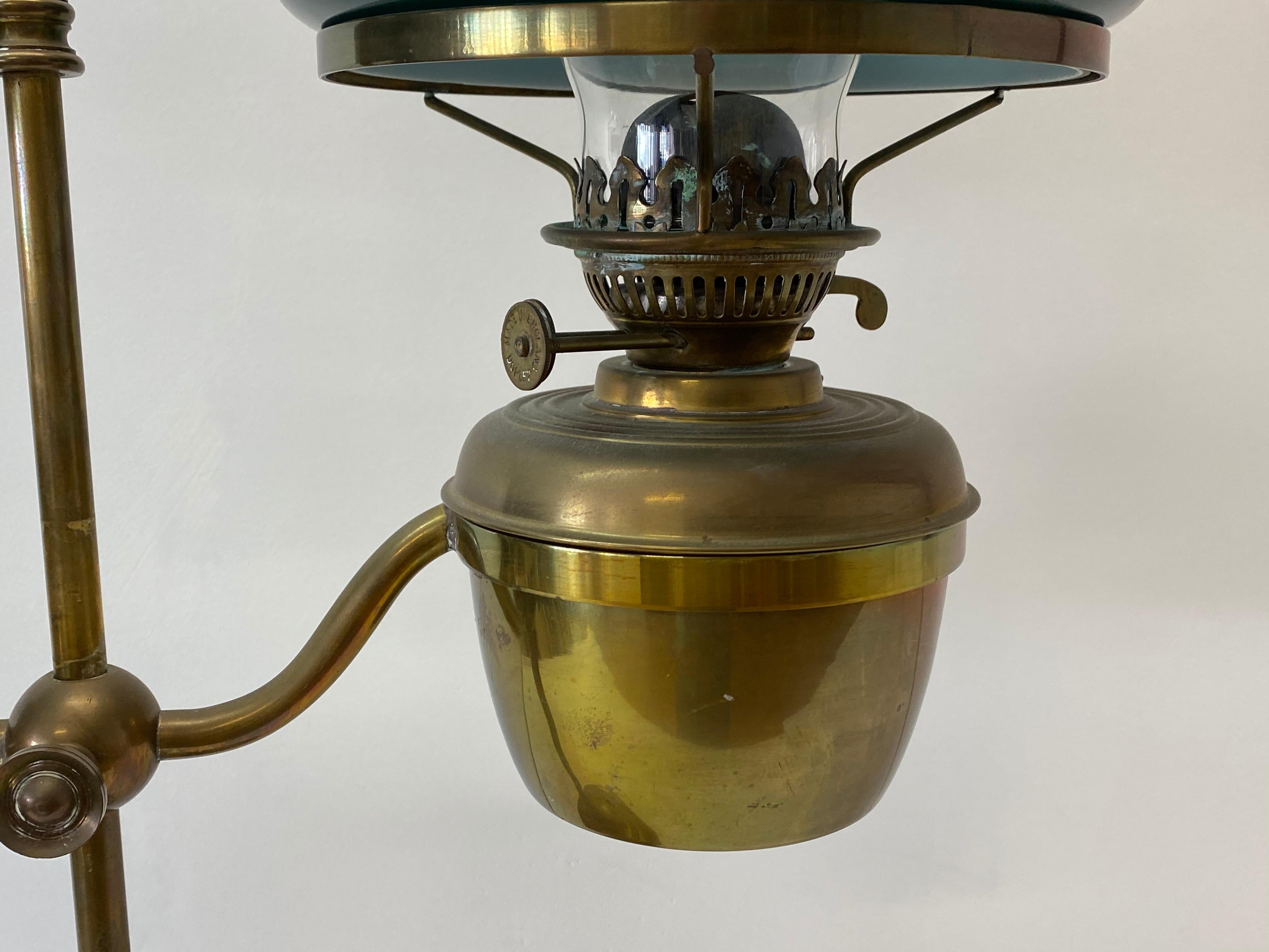 double oil lamp