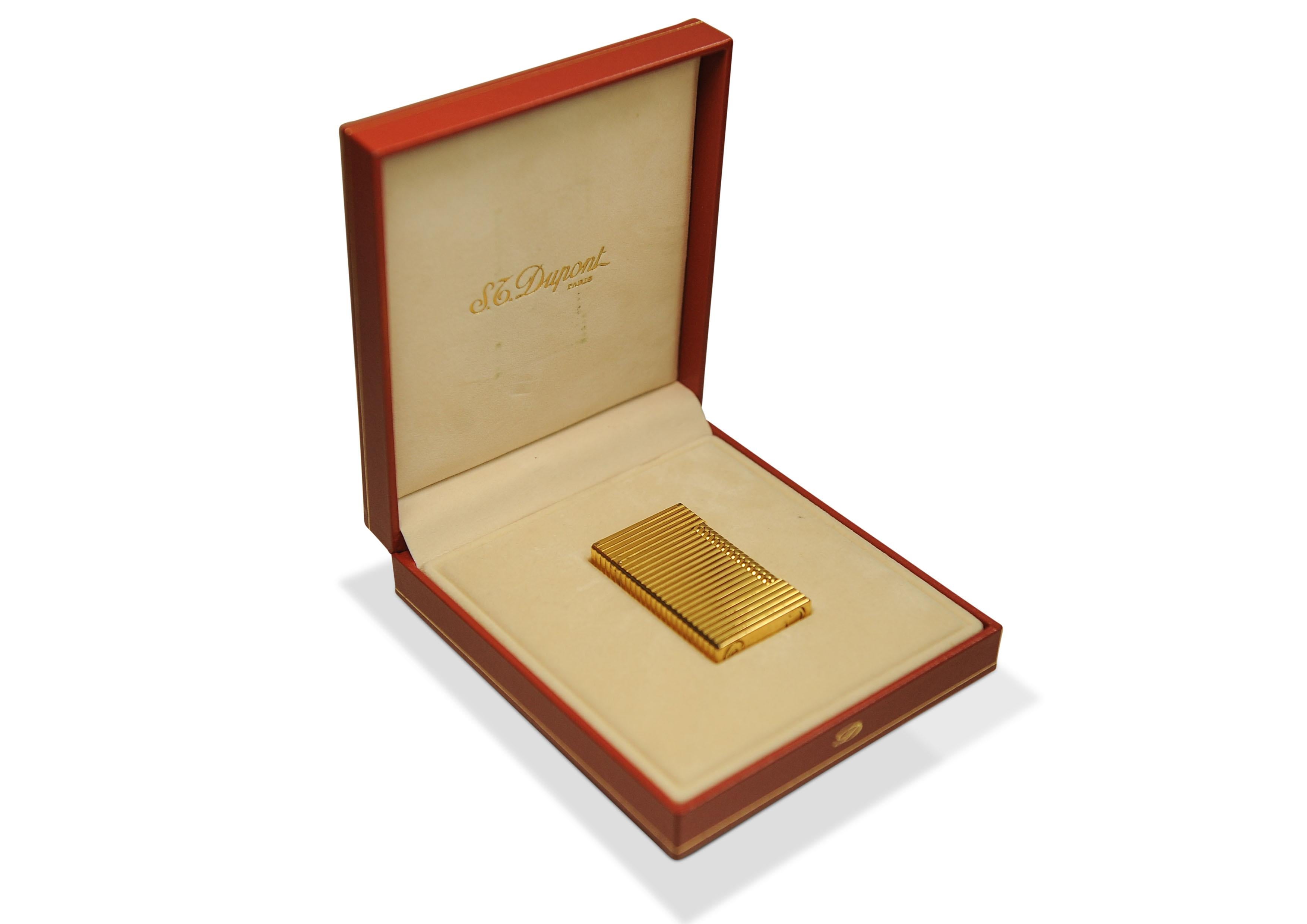 Dupont 18ct Gold Plated Briquet De Poche Lighter With Original Box & Papers For Sale 2