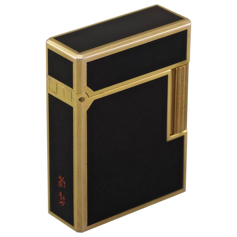 Dupont 'Laque De Chine' Pocket Lighter, circa 1980 at 1stDibs