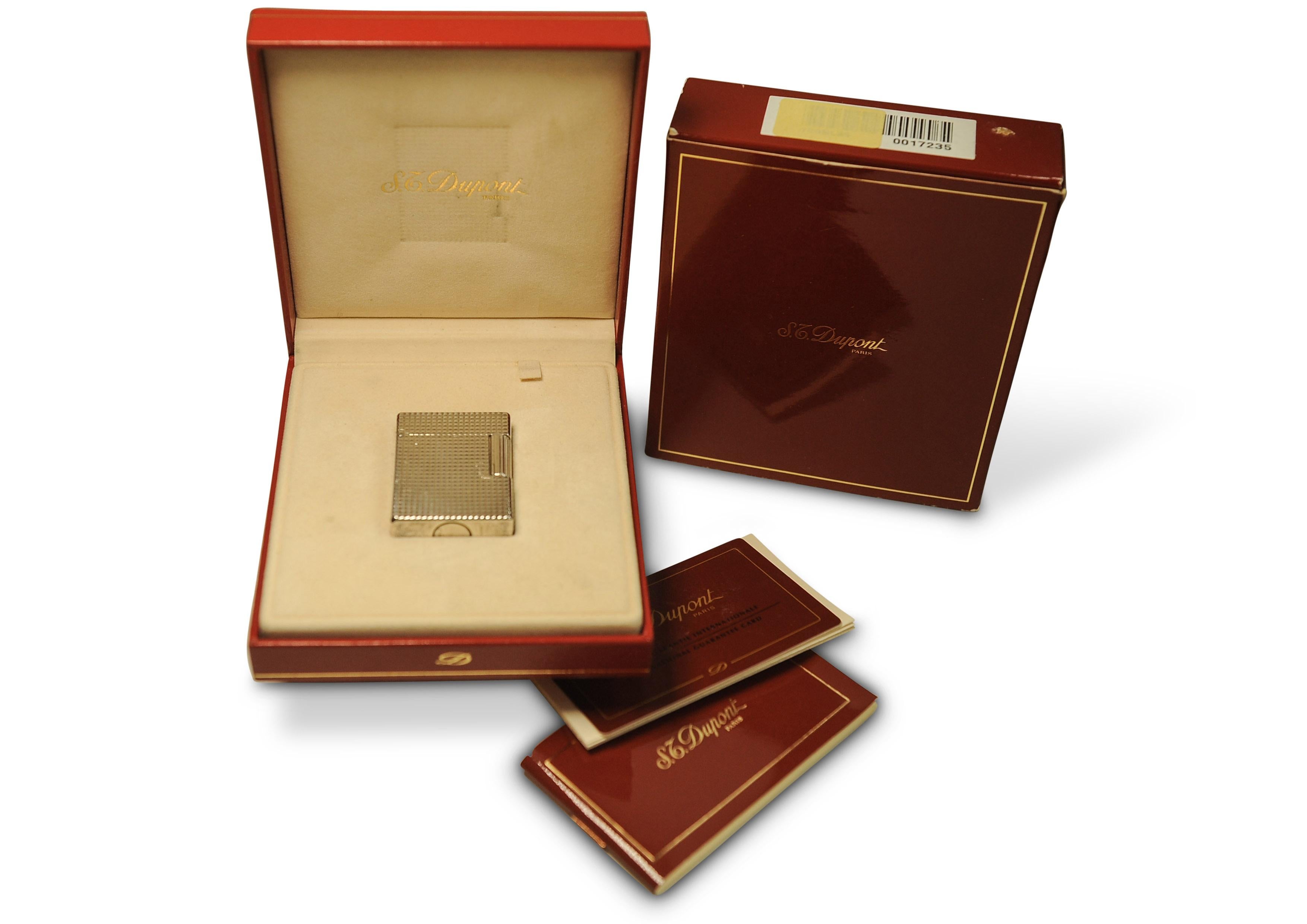 ST Dupont Silver Plated Ligne 1 Small Cigarette Lighter Serviced With Box en venta