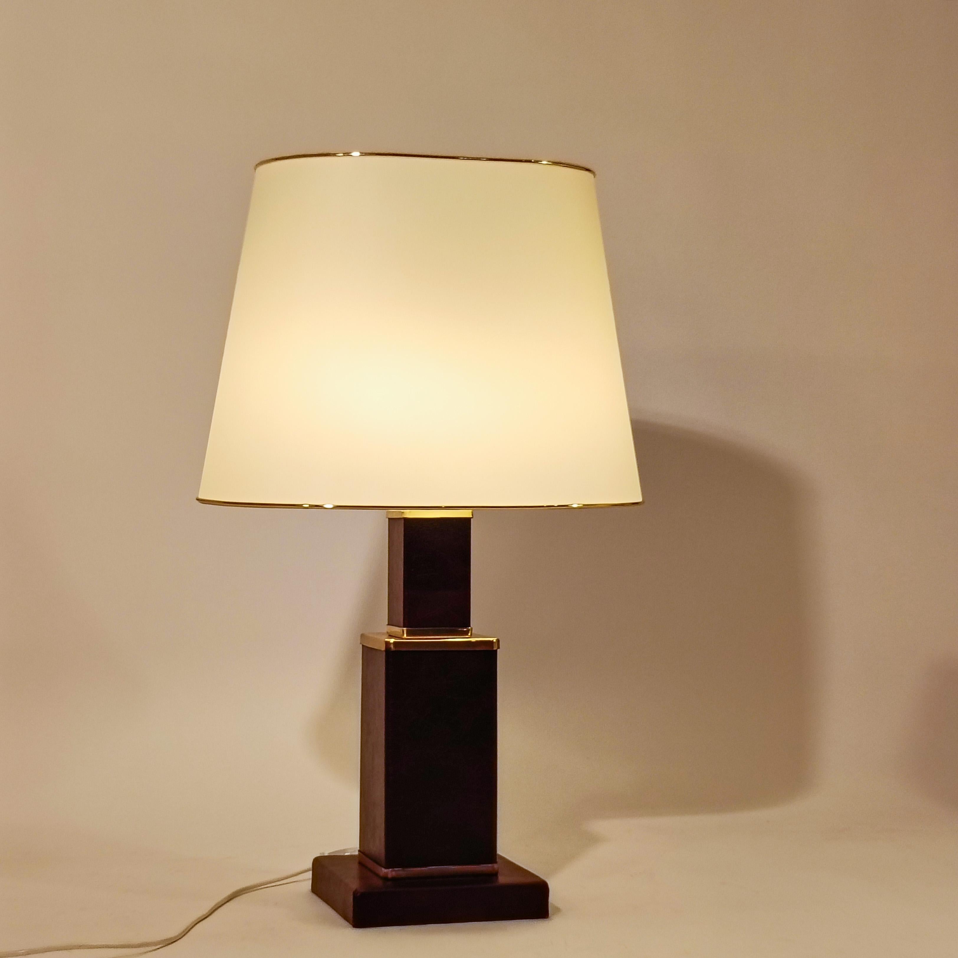 Dupré-Lafon. Art Deco and Hollywood Regency style table lamp, France, 1960s For Sale 3