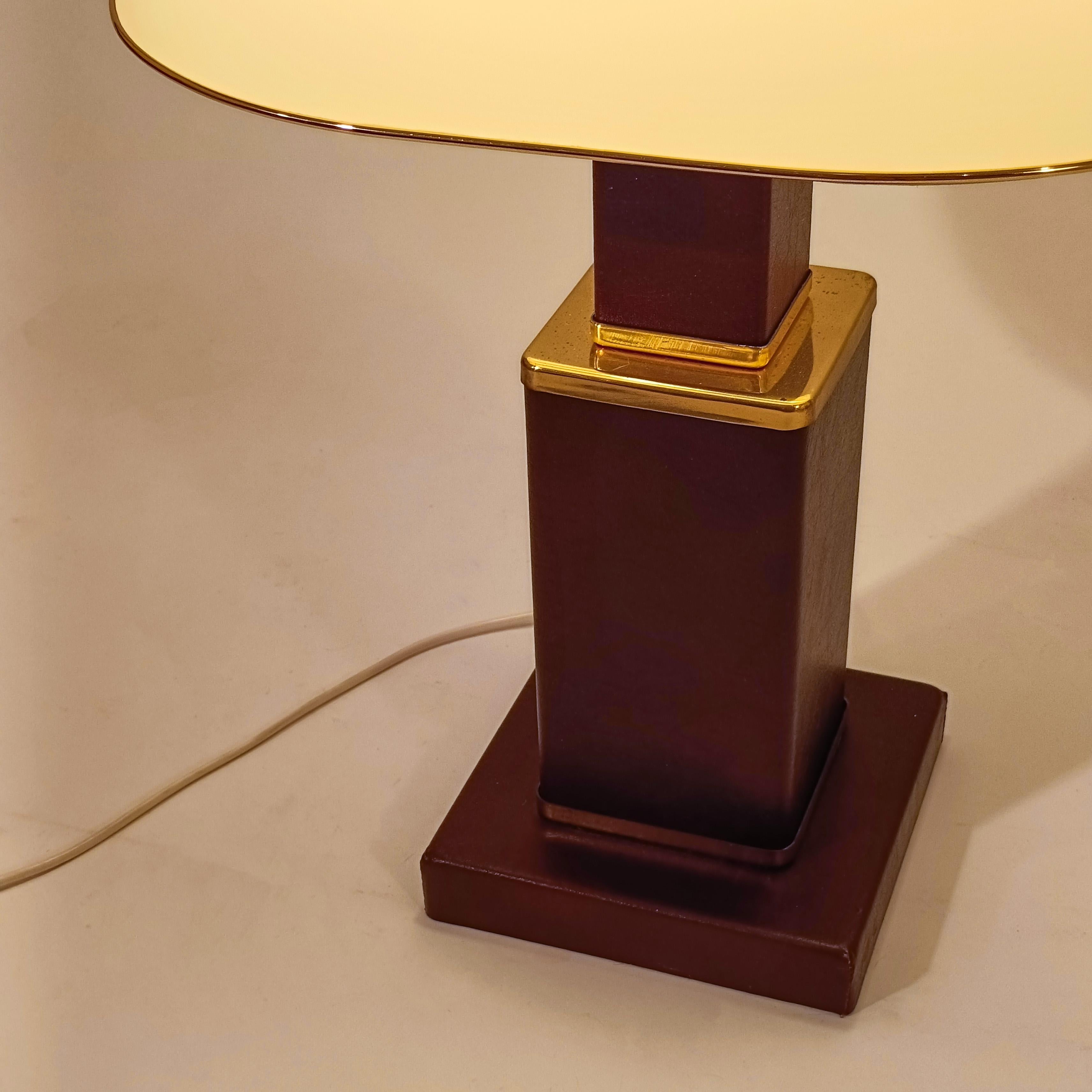 Dupré-Lafon. Art Deco and Hollywood Regency style table lamp, France, 1960s For Sale 4