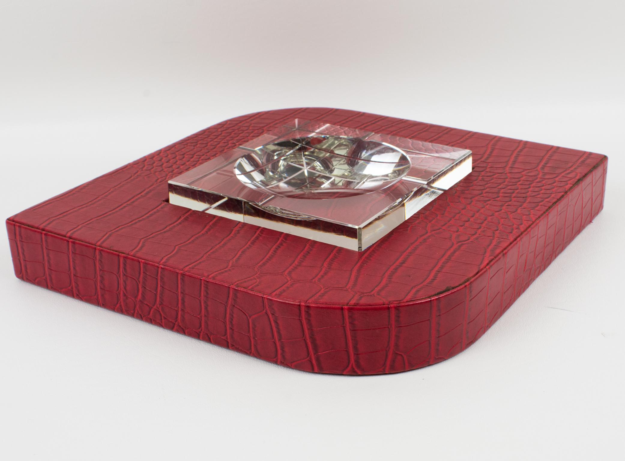 Dupre Lafon Leder und Kristall Vide Poche Catchall, Frankreich um 1950 (Abgeschrägt) im Angebot