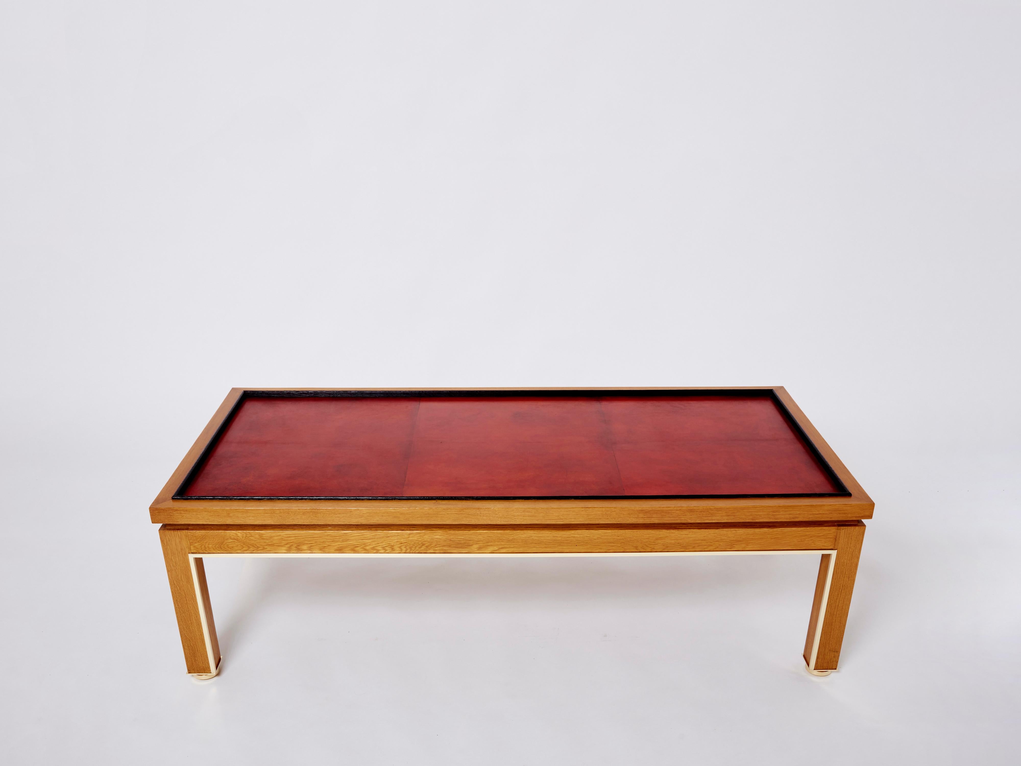 Table basse de style Dupré-Lafon en chêne, laiton et cuir Alberto Pinto 1990 en vente 3