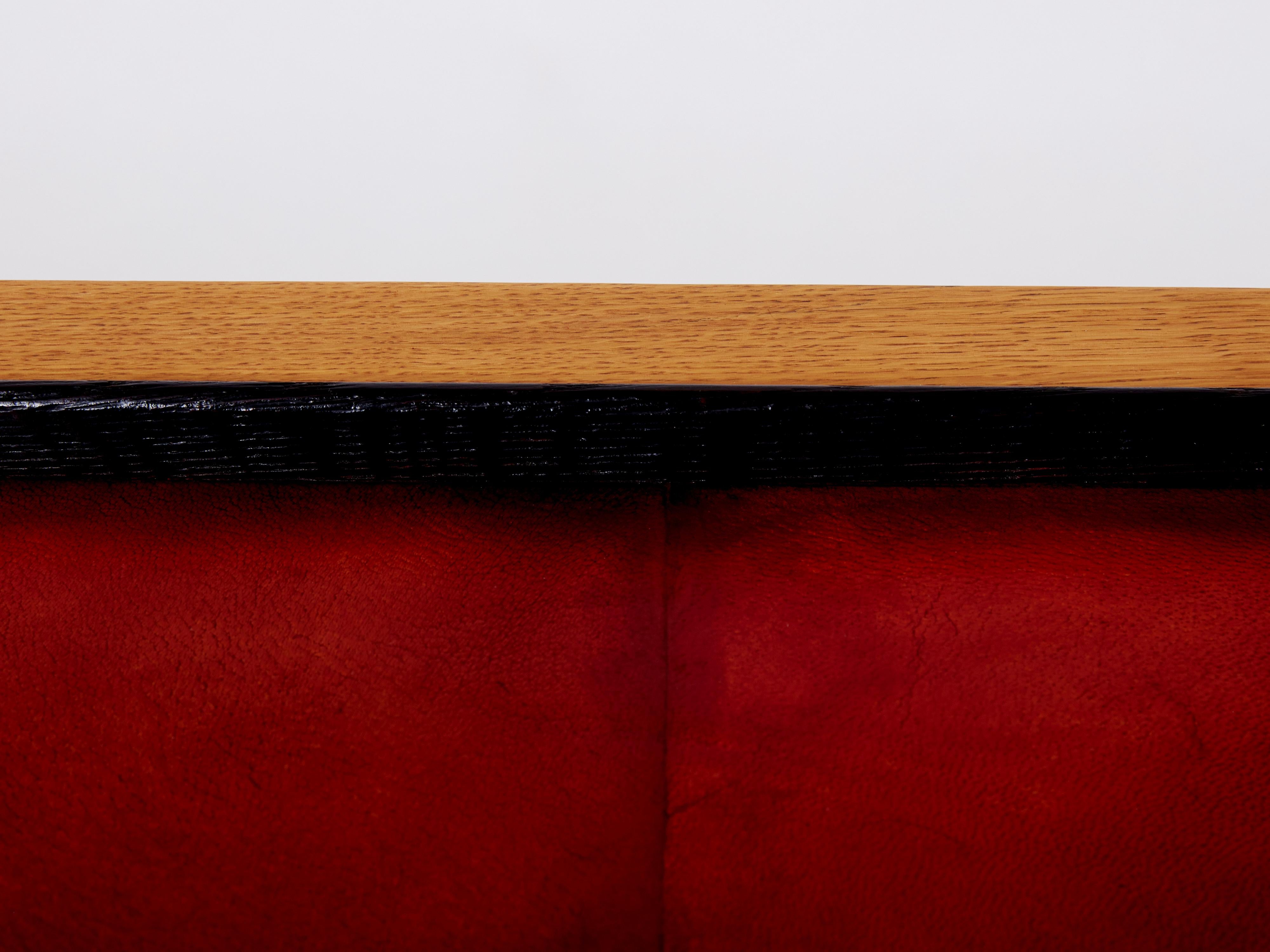 Table basse de style Dupré-Lafon en chêne, laiton et cuir Alberto Pinto 1990 en vente 5