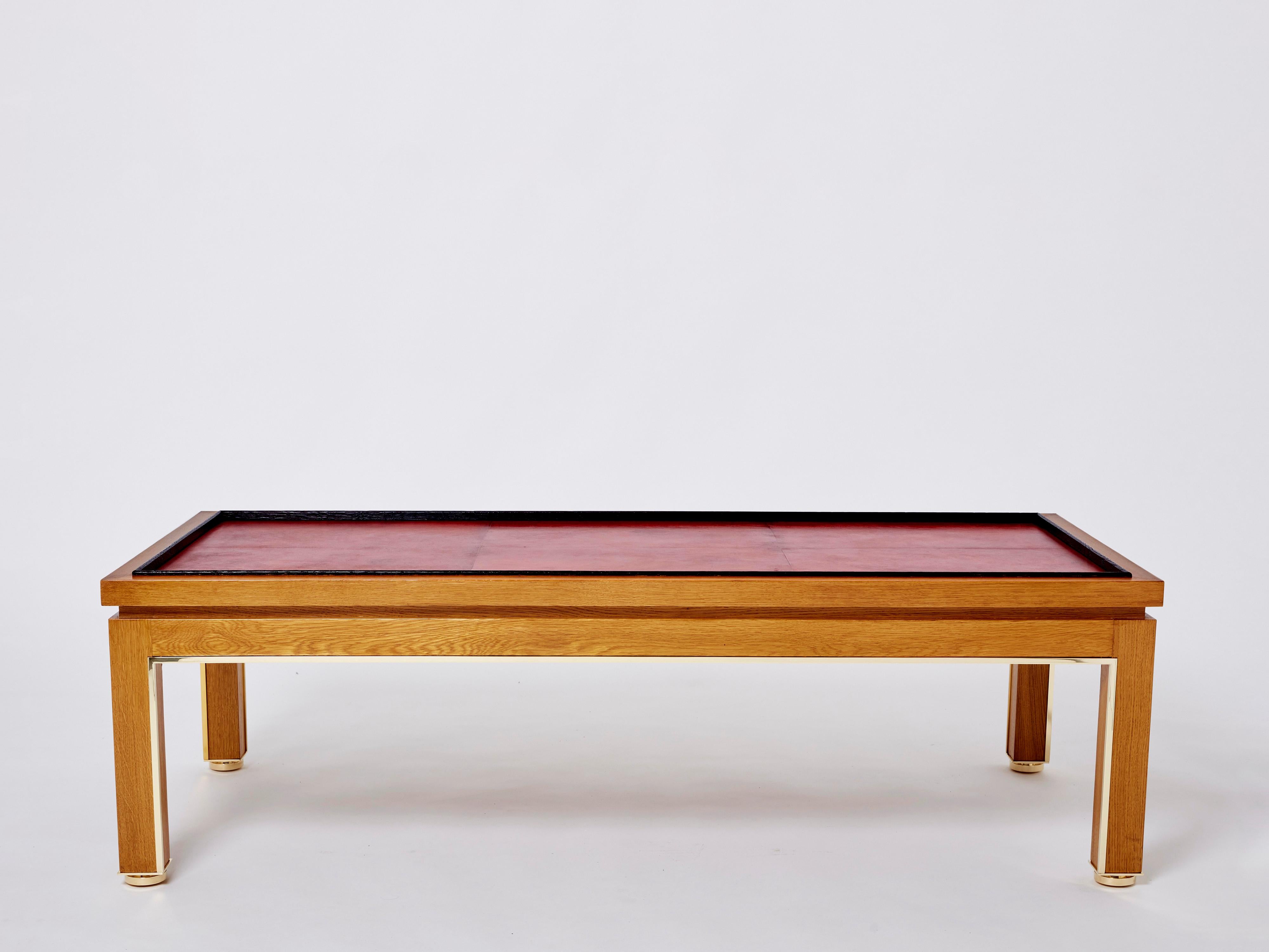 Unique coffee table commissioned by Alberto Pinto in the 1990s for the decors of an hotel particulier in Paris 16ème, inspired by a Paul Dupré-Lafon coffee table design. This piece is an exquisite example of refined, highly detailed and very well