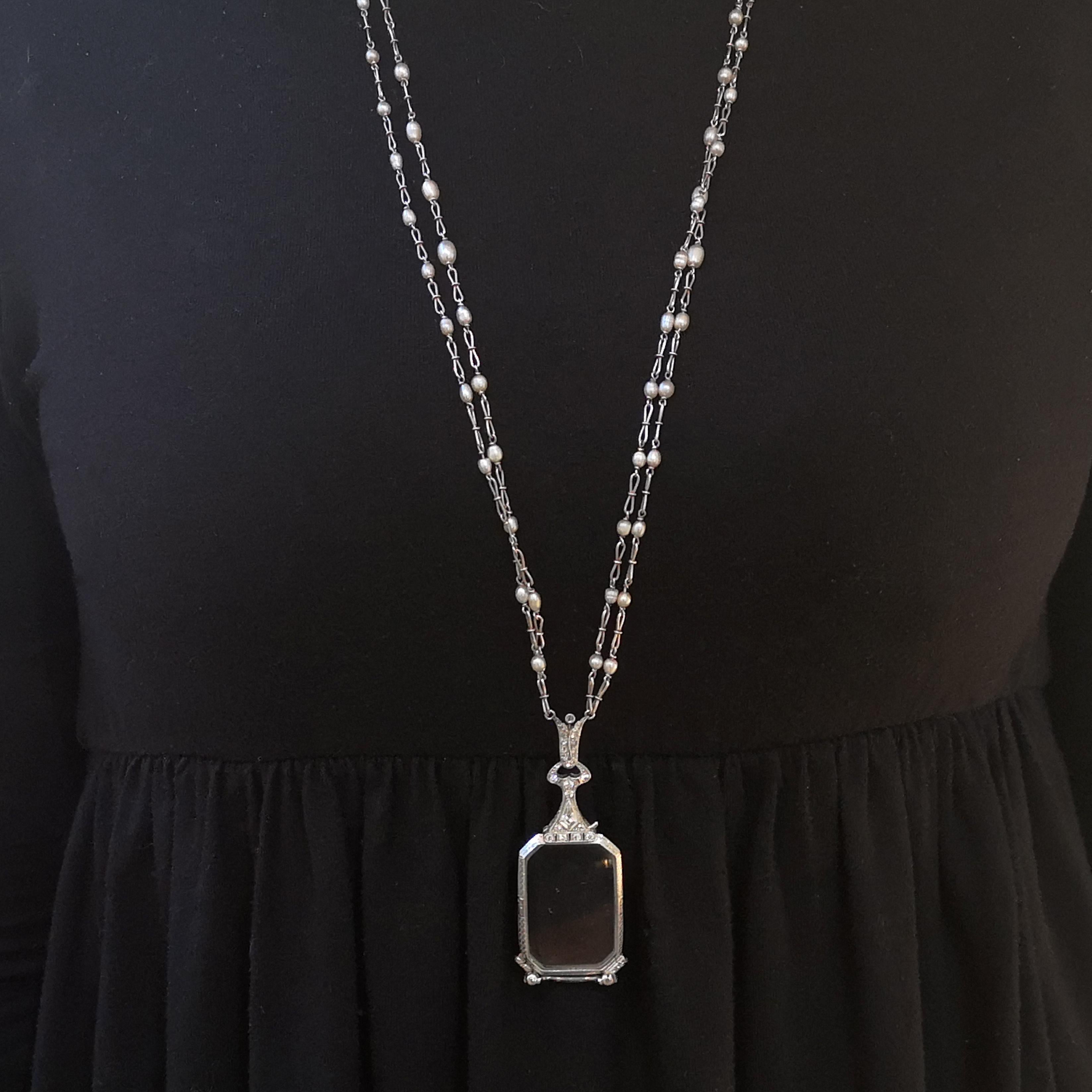 Durand & Co. Lorgnette und Kette aus Platin mit Diamanten, Perlen und Platin im Art déco-Stil, um 1930 Damen im Angebot