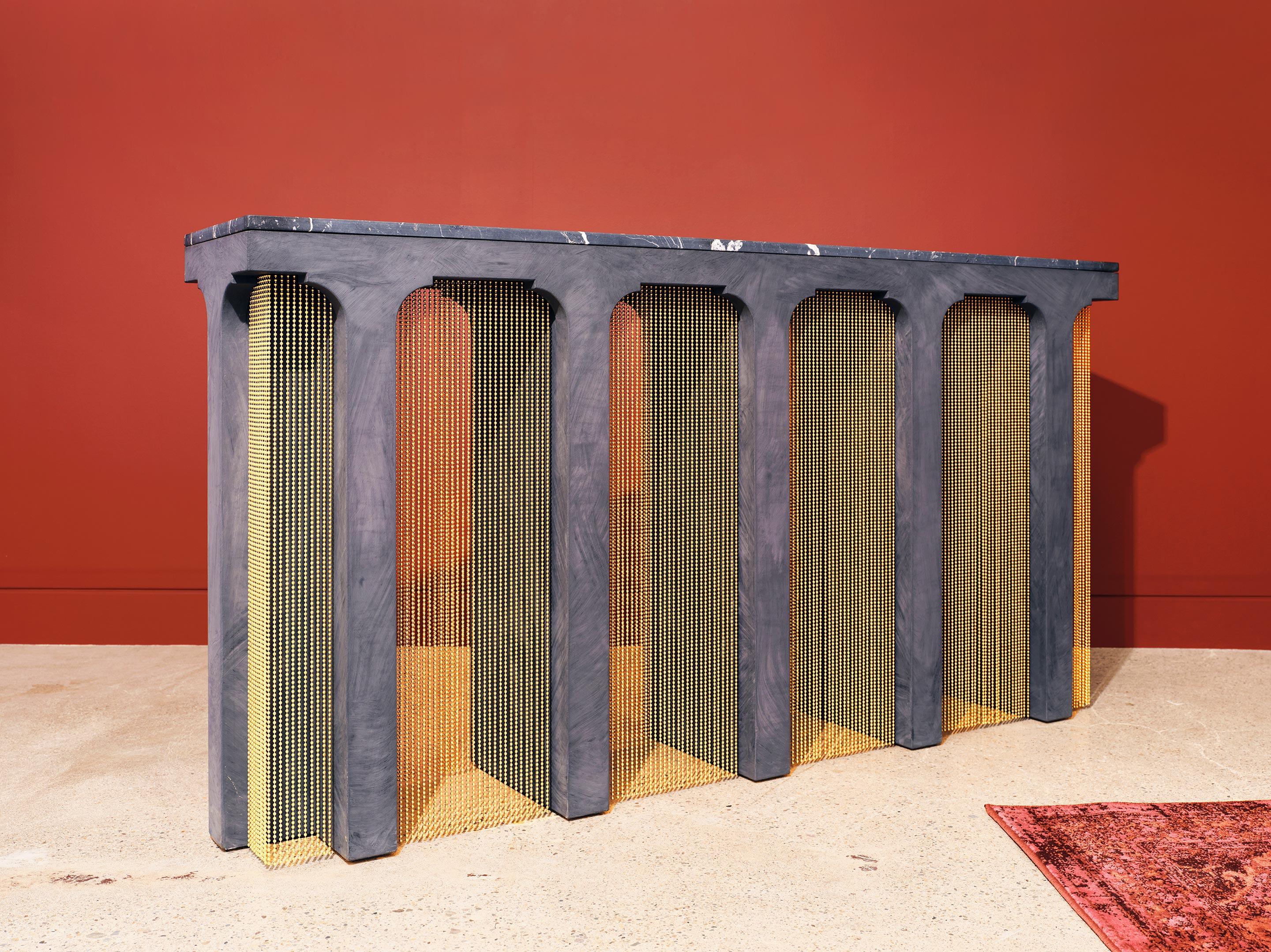 Autre Table console Durbar Pol / Noir anthracite, marbre Nero Marquina, laiton par INDO- en vente