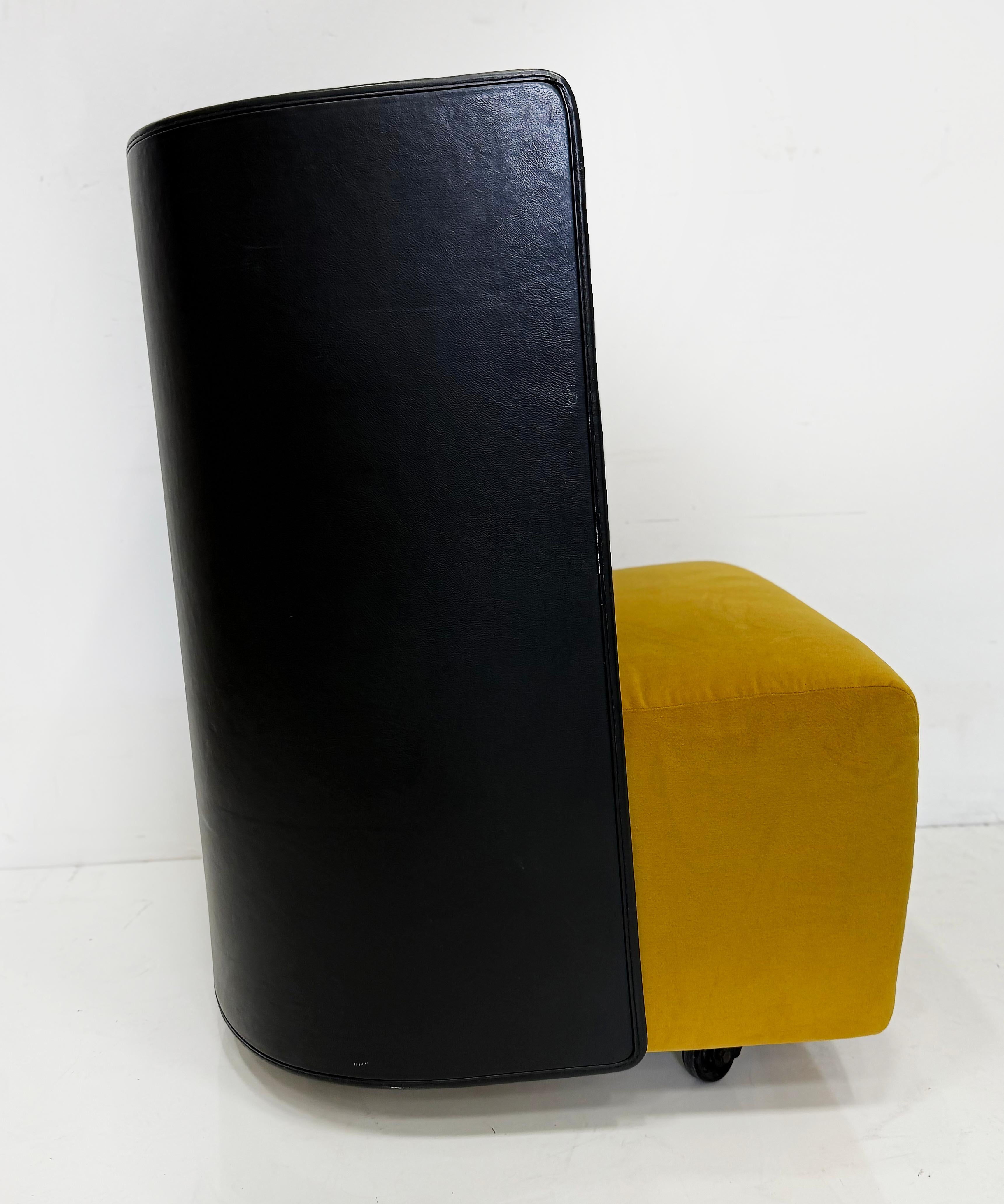 D'Urbino, Lomazzi for Zanotta 1984 Campo High Back Chair in Leather and Fabric finales del siglo XX en venta