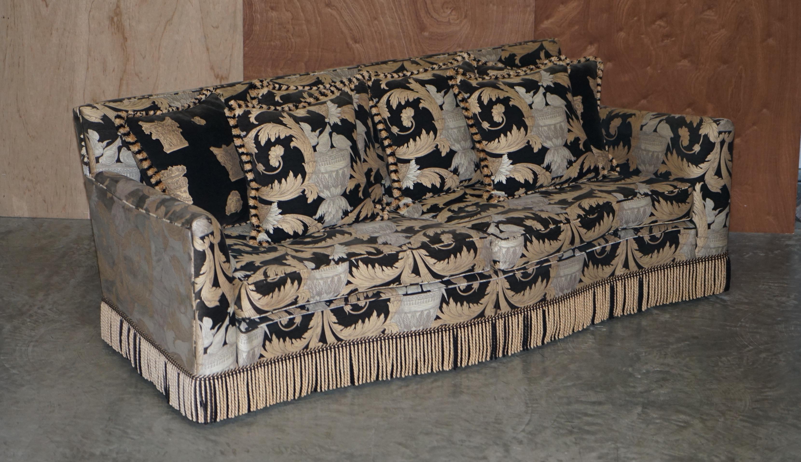We are delighted to offer for sale this luxury Duresta Diplomat three piece suite piece suite with Versace Italian style upholstery

A very well made and decorative suite. The fabric screams Versace decadence, its so Italain, I absolutely love it,