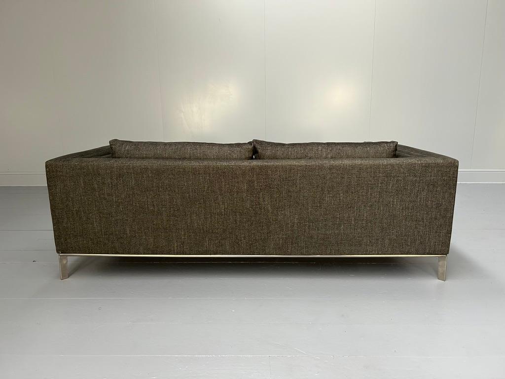 Duresta For Matthew Williamson “Minnelli” 2.5-Seat Sofa – In Brown Woven Linen For Sale 7