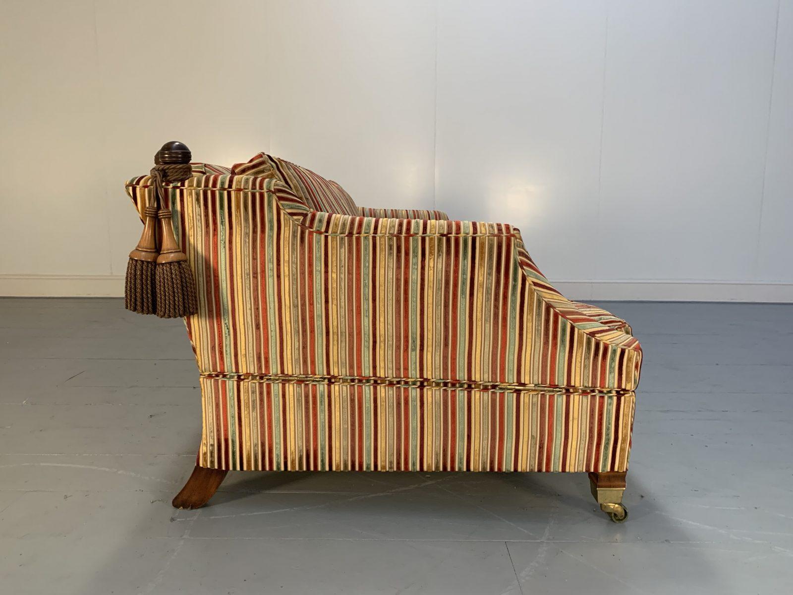 Duresta Hornbläser Großes 2,5-Sitz-Sofa aus gestreiftem Samtstoff (21. Jahrhundert und zeitgenössisch) im Angebot
